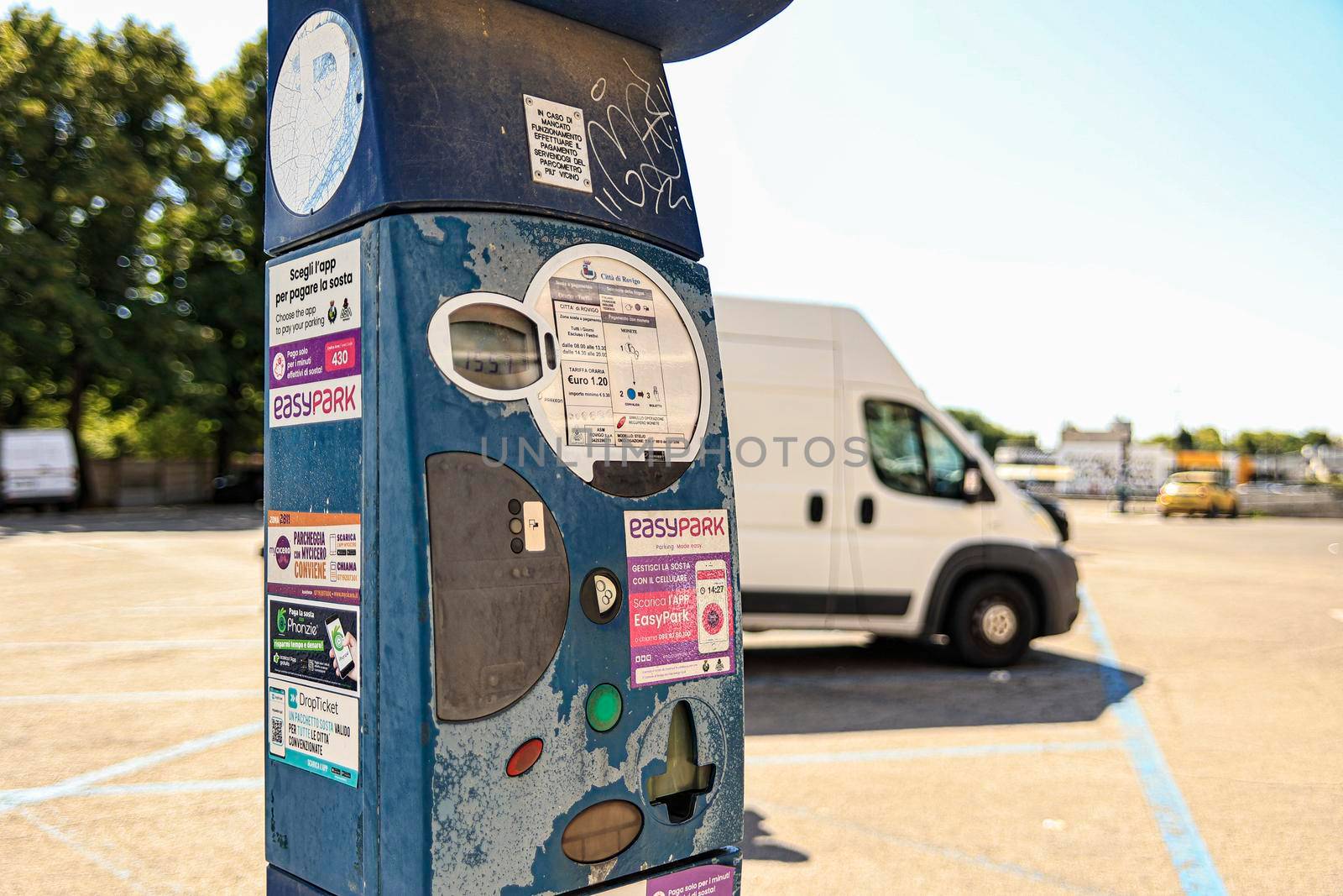Parking meter for paid parking by pippocarlot