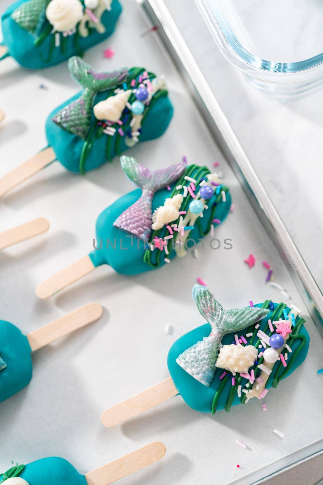 Mermaid cakesicles by arinahabich