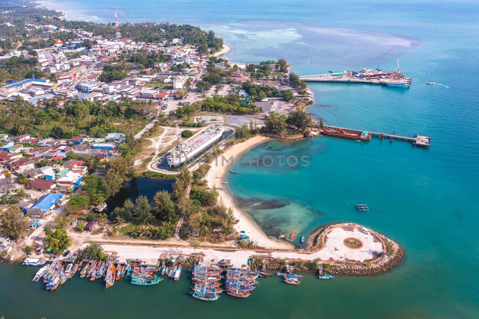 Aerial view of Thong Sala pier, boat and koh Tae Nai in koh Phangan, Thailand, south east asia