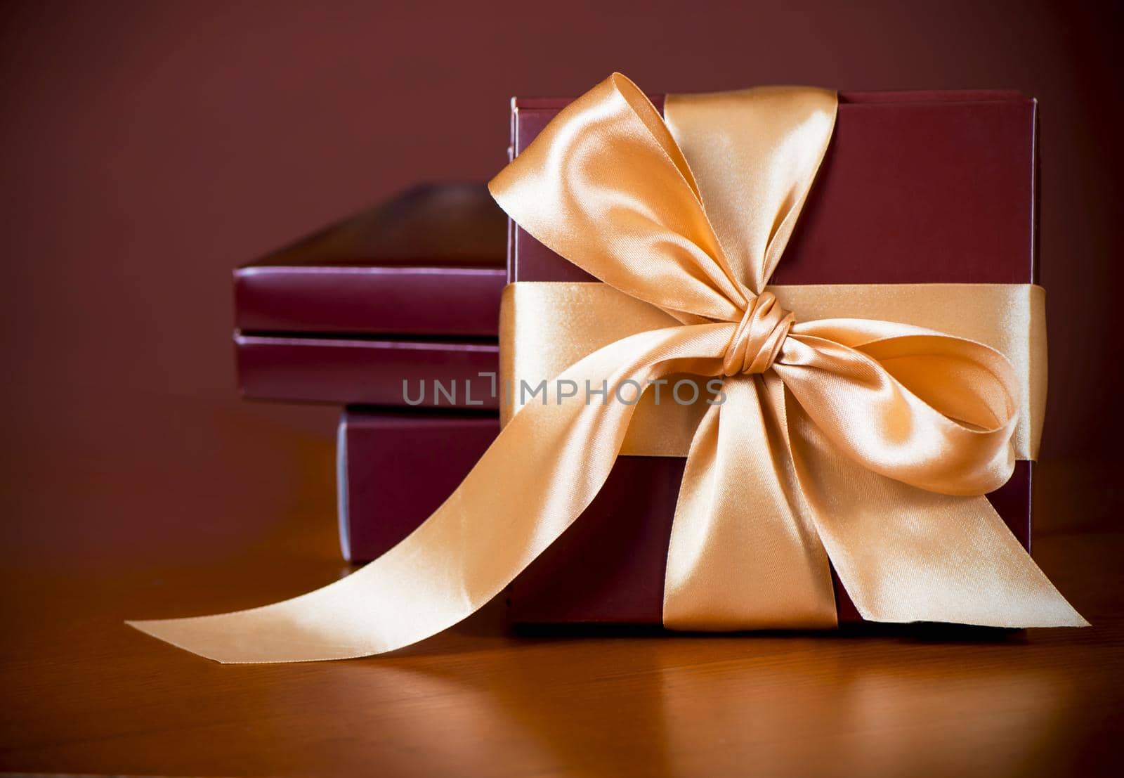 gift , bouquet of white tulips with green leaves