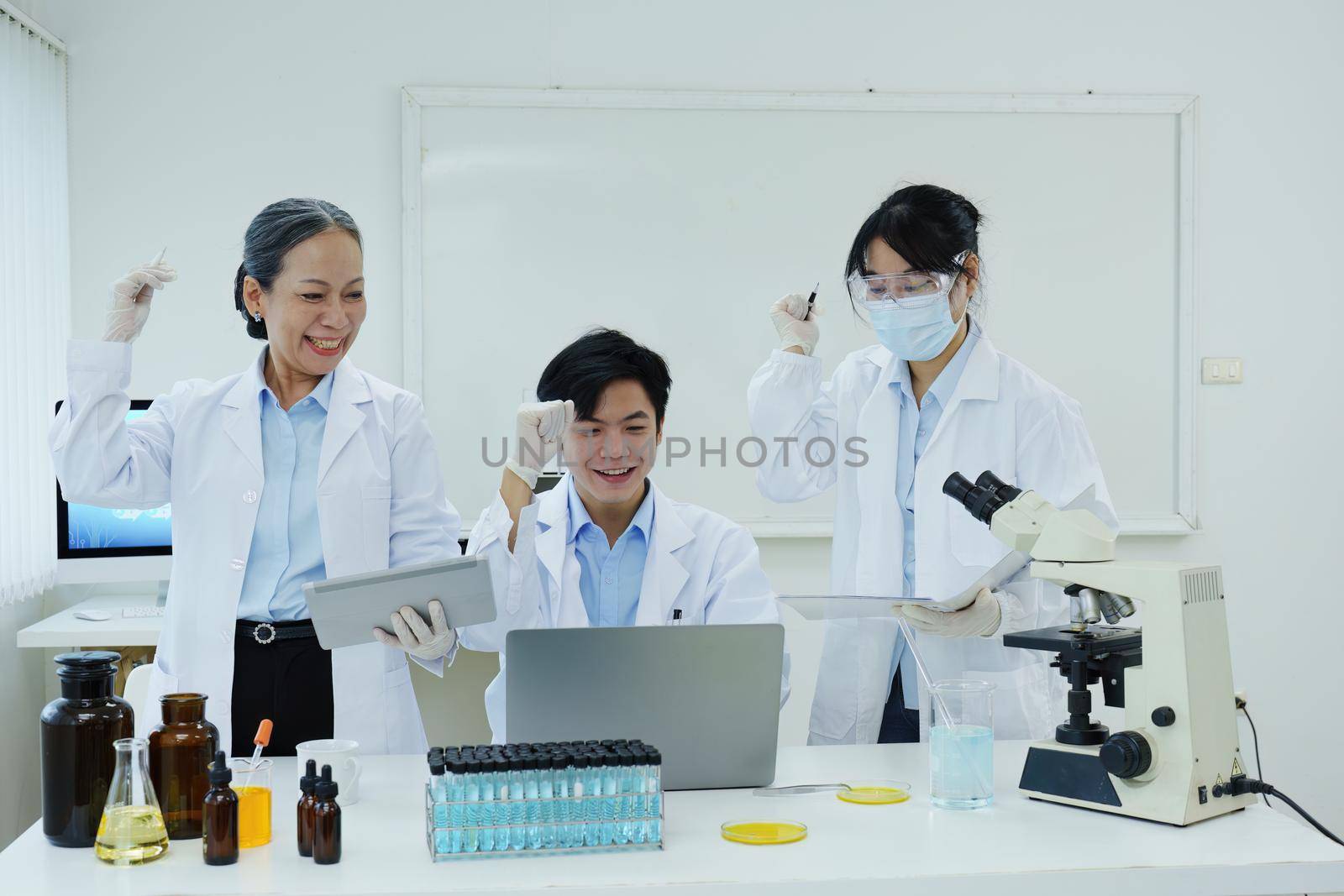 medical research laboratories, scientists analyze chemical samples Discuss technological innovations. Advanced scientific laboratories for medicine, biotechnology