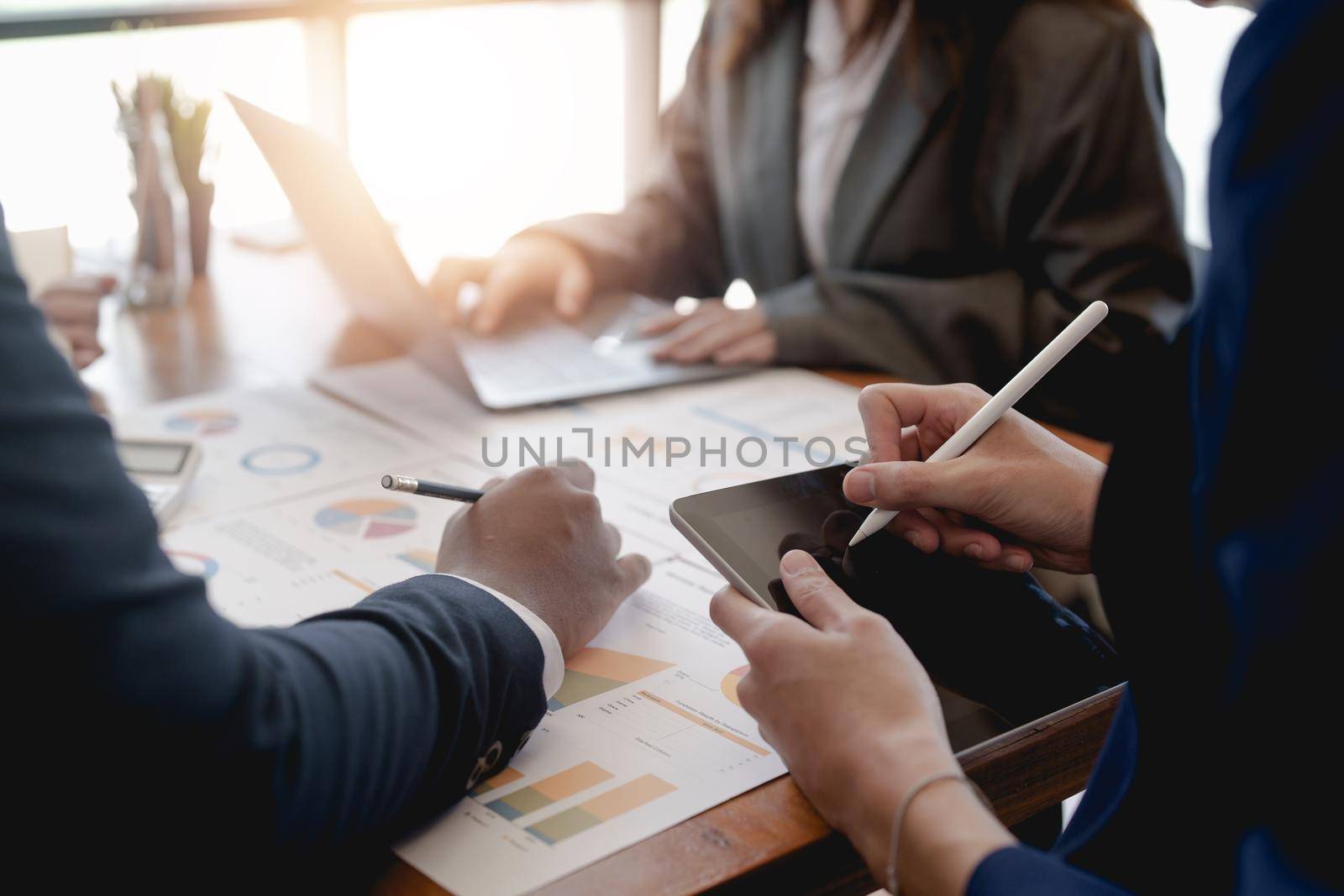 Business People Meeting Design Ideas Concept. Business Planning Discussion.