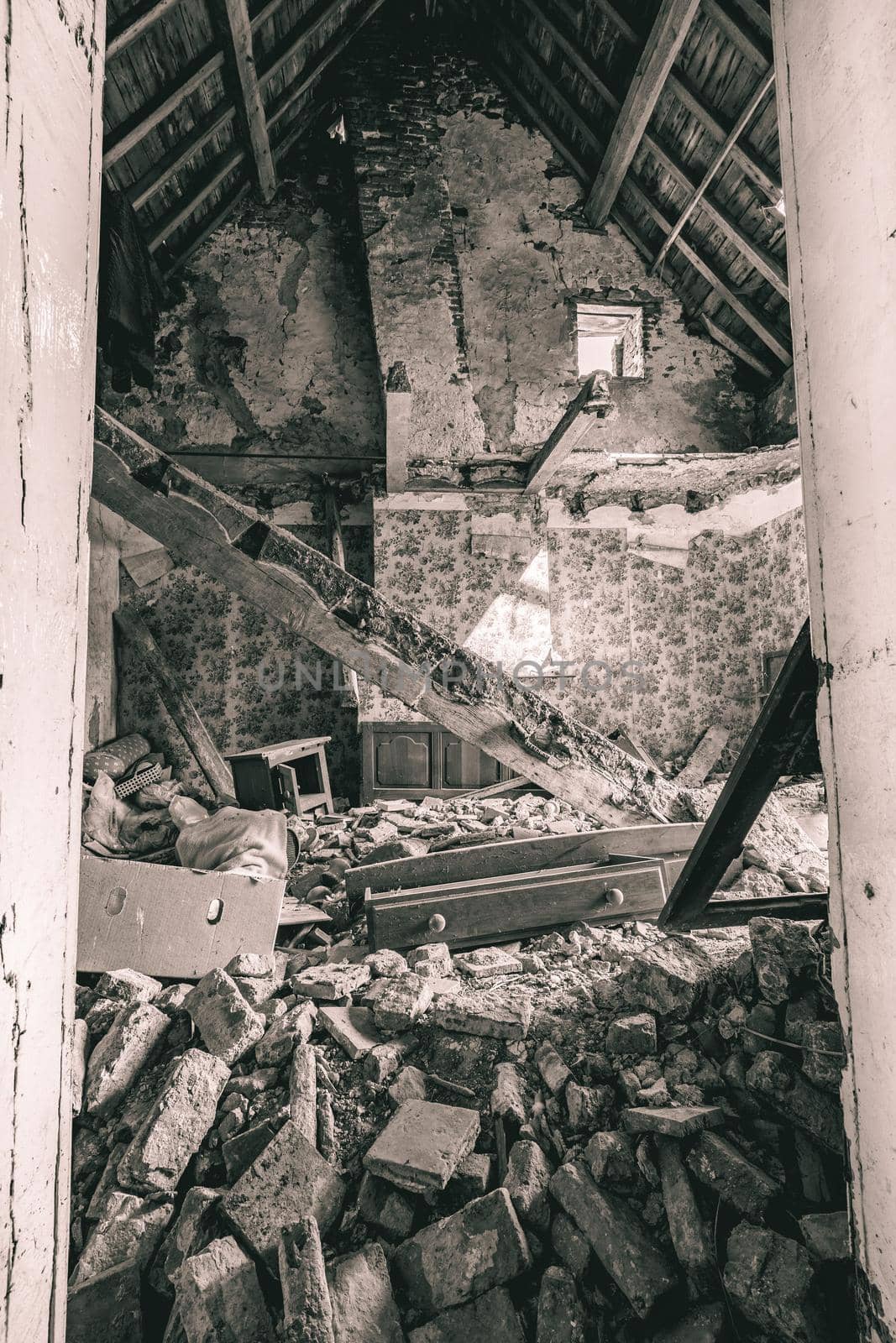 Urbex, Abandoned old farm somewhere in Belgium.