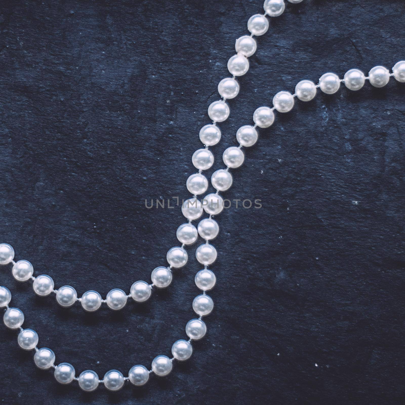 wonderful pearl jewellery by Anneleven