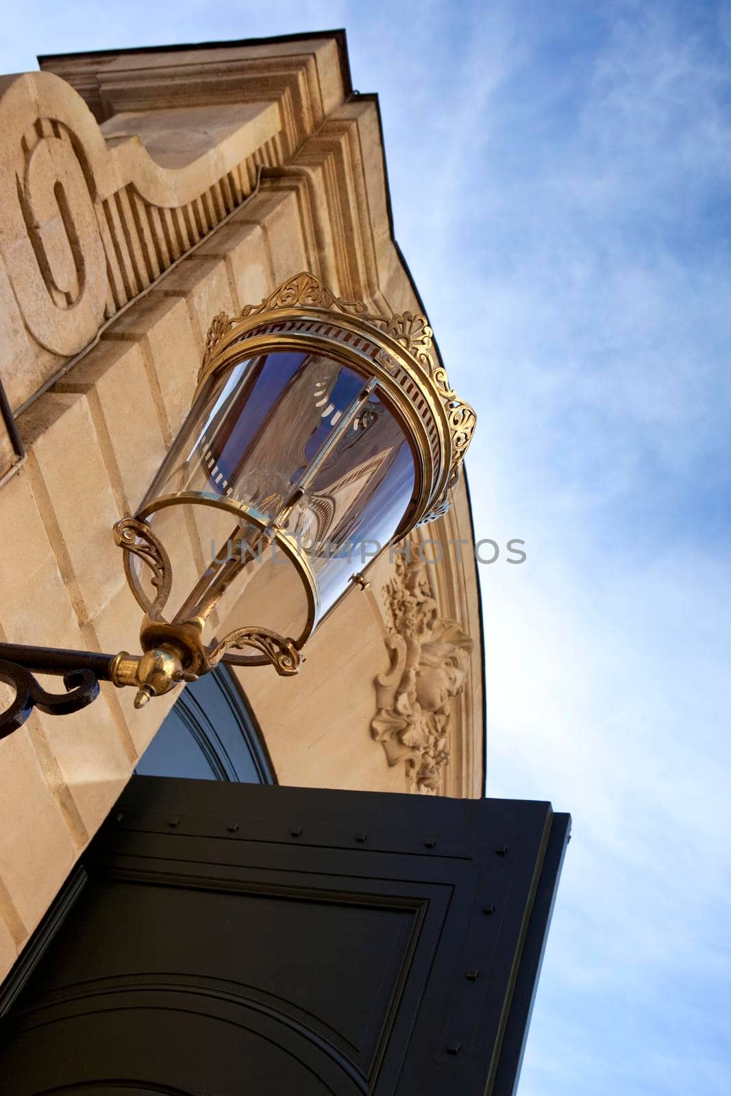 Close up of the facade of a French mansion in Bordeaux