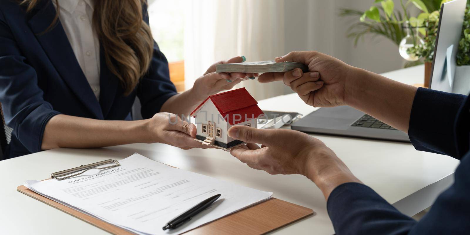 Home sales brokers and real estate investors are exchanging with investors being filing cash to agent's hand. by nateemee