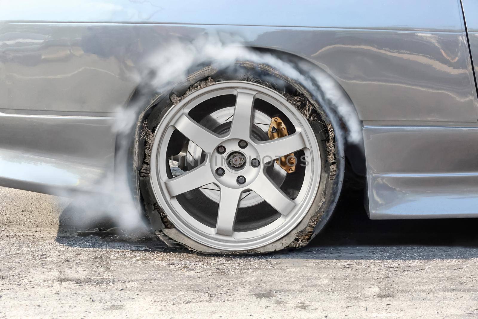 burst tire on the road by toa55