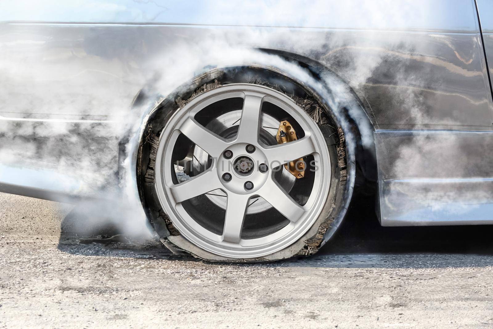 burst tire on the road by toa55