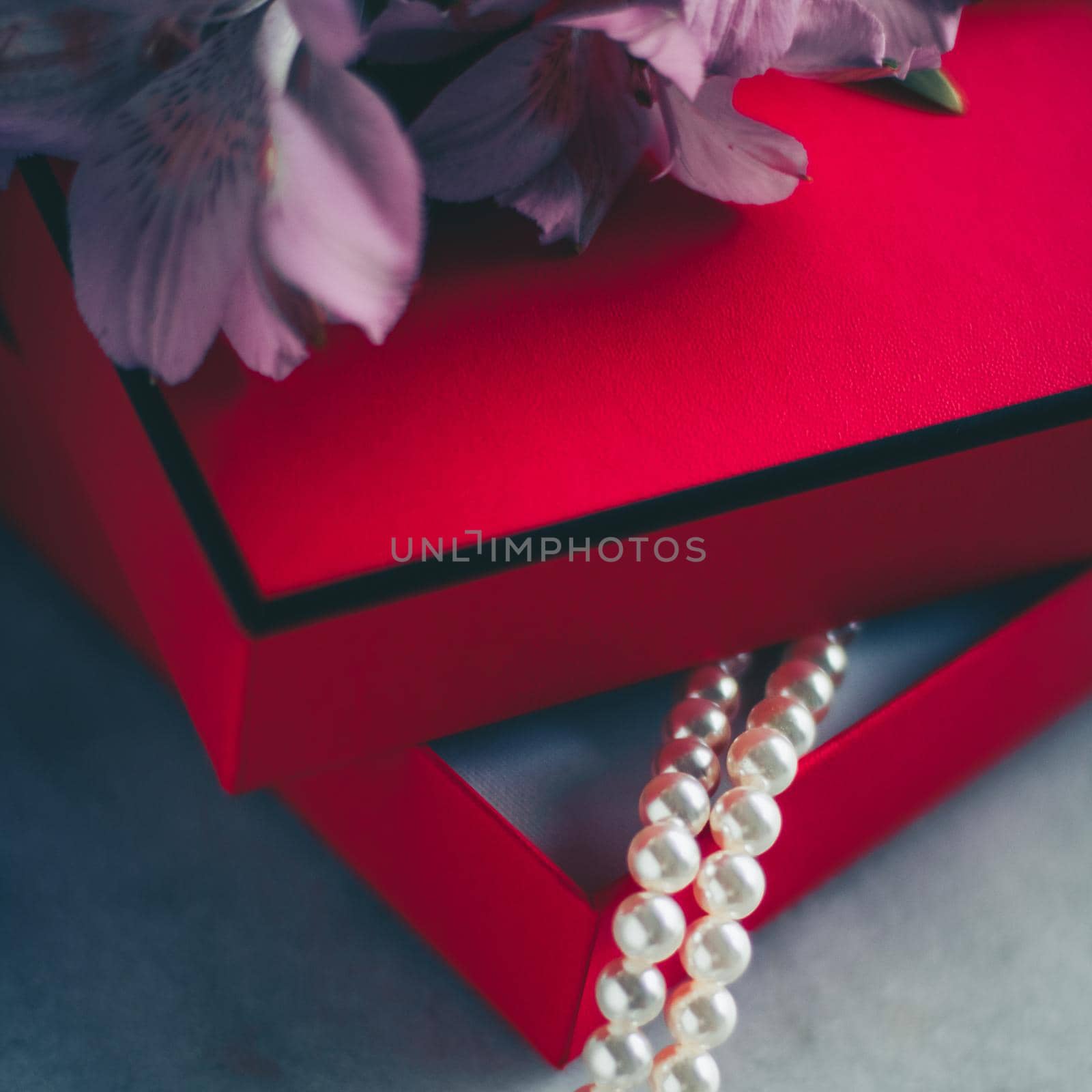 wonderful pearls in a red gift box, luxe present - jewellery and luxury gift for her styled concept by Anneleven