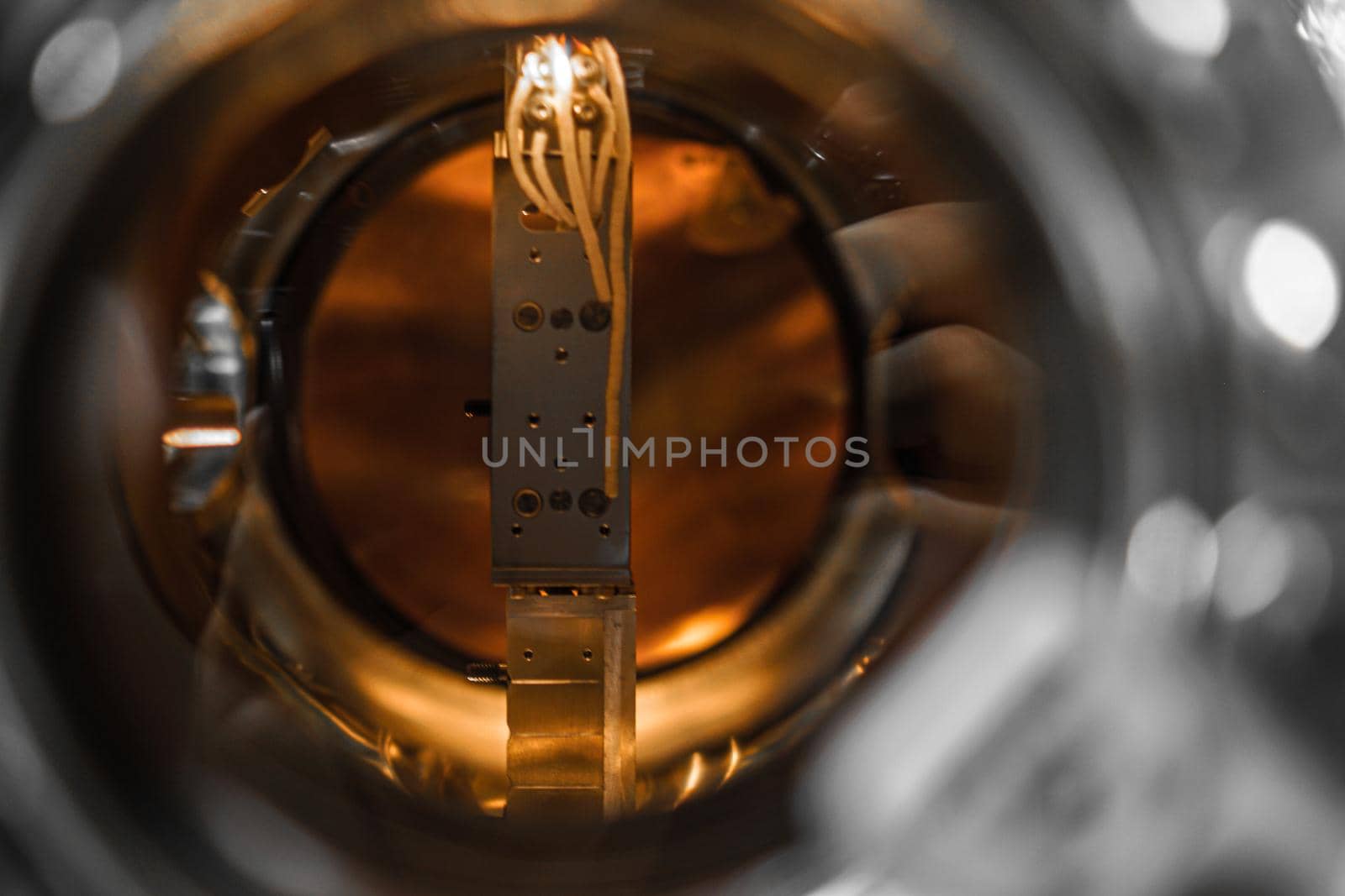 Image of vacuum equipment and experiment equipment. Shooting Location: Tskuba-city, Ibaraki-pref