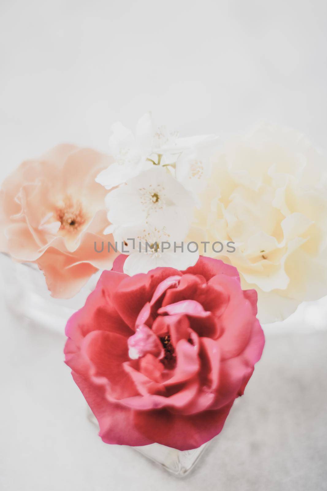 Wedding decor, floral background and beautiful home garden concept - Vintage roses on marble