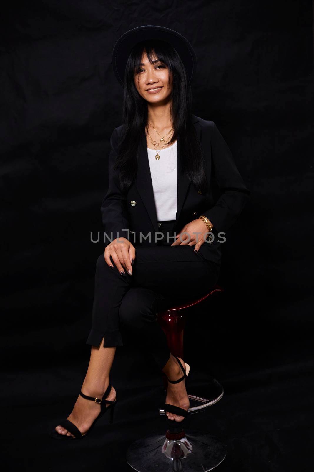 Portrait of beautiful Asian women are cool and confident in casual clothes over white background. People lifestyle concept. Mock up copy space. Fashion model. attractive elegant woman.