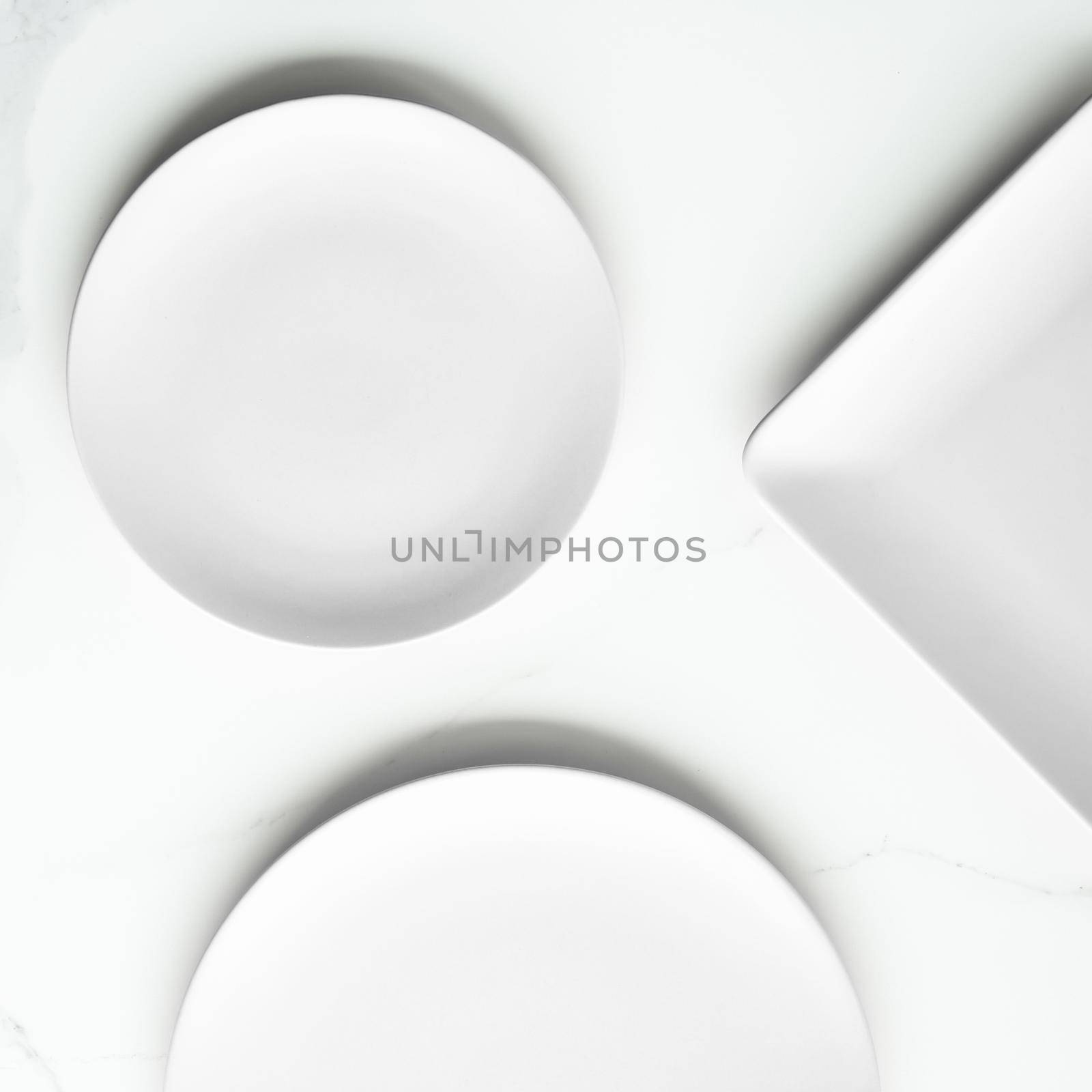 White empty plate on marble, flatlay - stylish tableware, romantic table decor and food menu concept. Serve the perfect dish