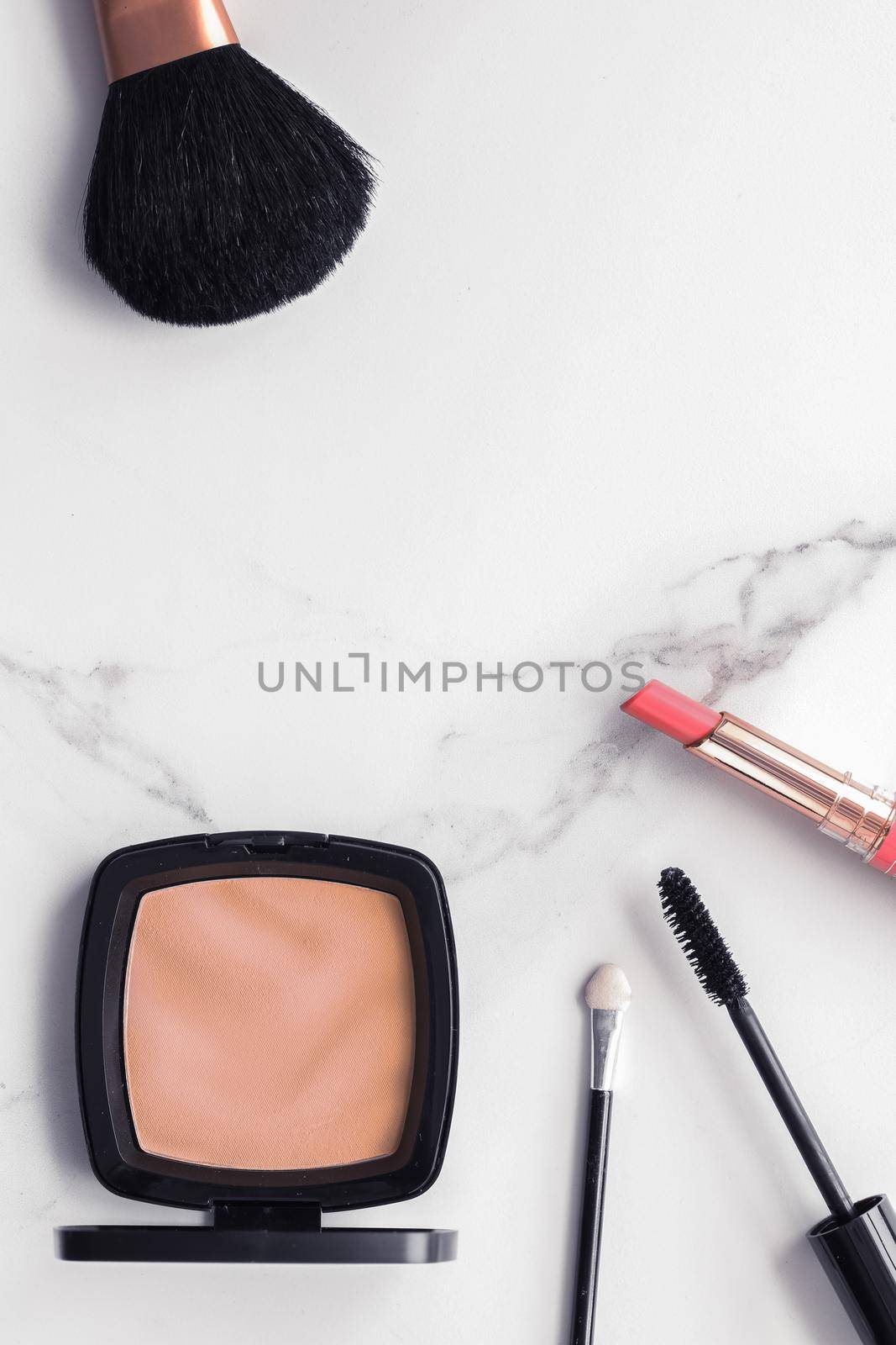 Modern feminine lifestyle, blog background and styled stock concept. Beauty and fashion inspiration - Make-up and cosmetics flatlay on marble