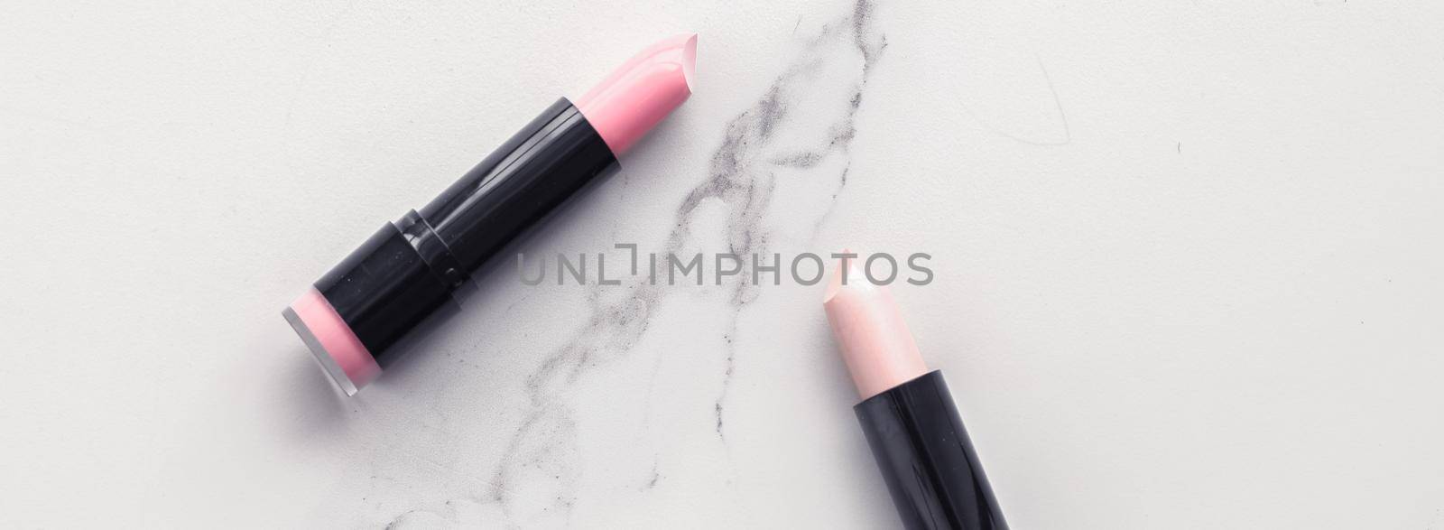 Modern feminine lifestyle, blog background and styled stock concept. Beauty and fashion inspiration - Make-up and cosmetics flatlay on marble