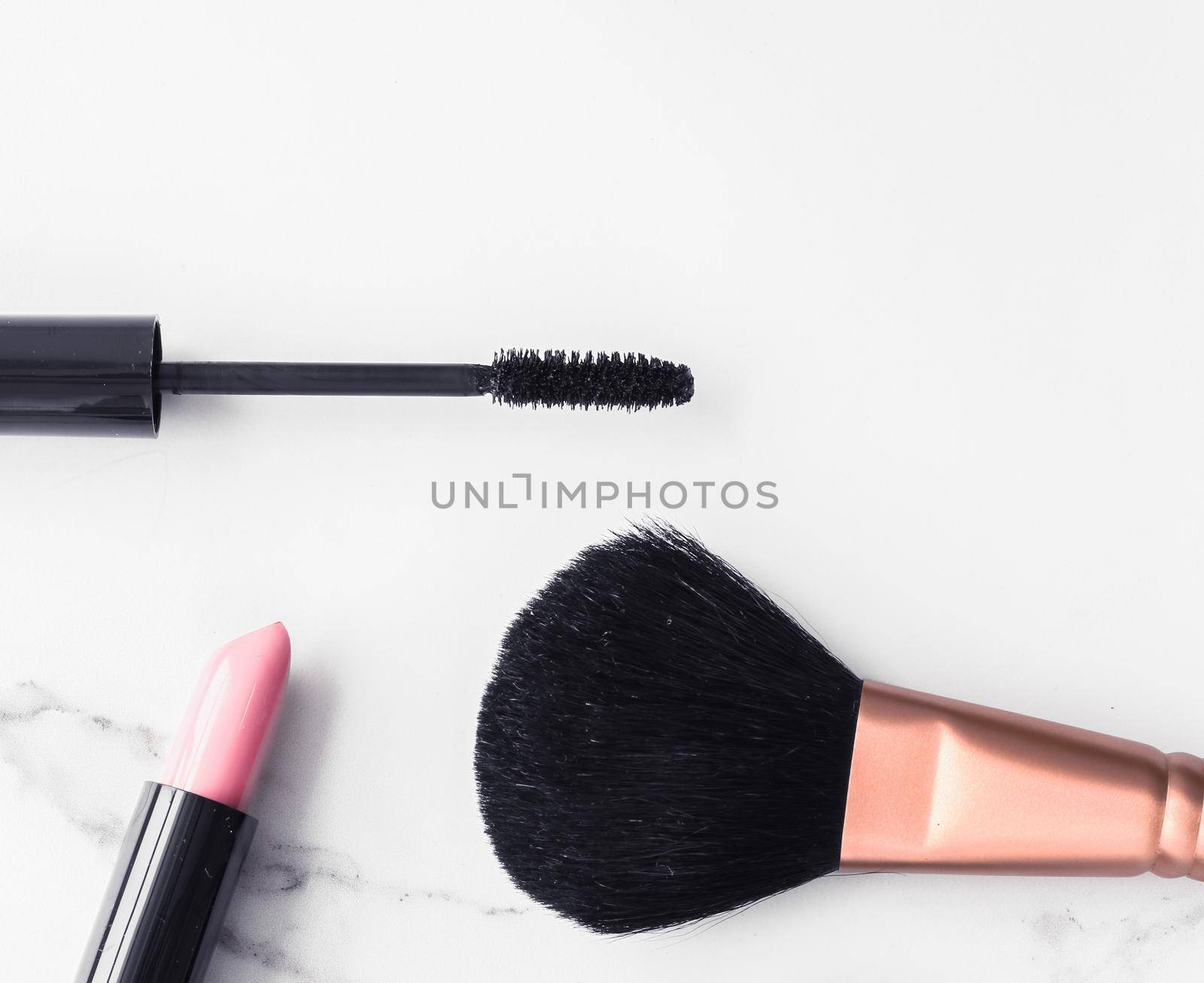 Modern feminine lifestyle, blog background and styled stock concept. Beauty and fashion inspiration - Make-up and cosmetics flatlay on marble