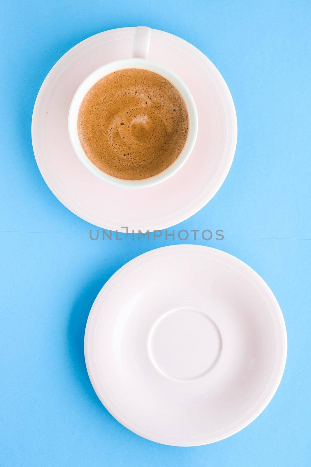 Breakfast, drinks and modern lifestyle concept - Hot aromatic coffee on blue background, flatlay