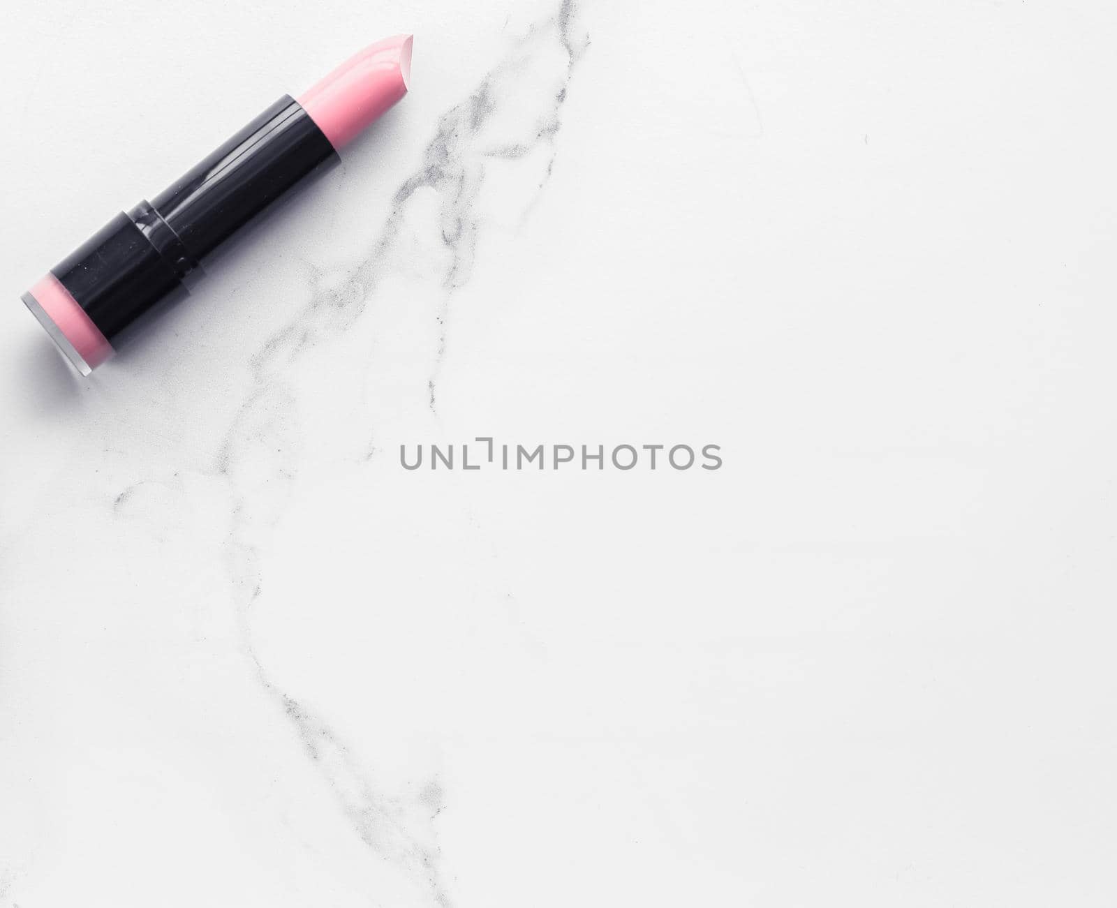 Modern feminine lifestyle, blog background and styled stock concept. Beauty and fashion inspiration - Make-up and cosmetics flatlay on marble