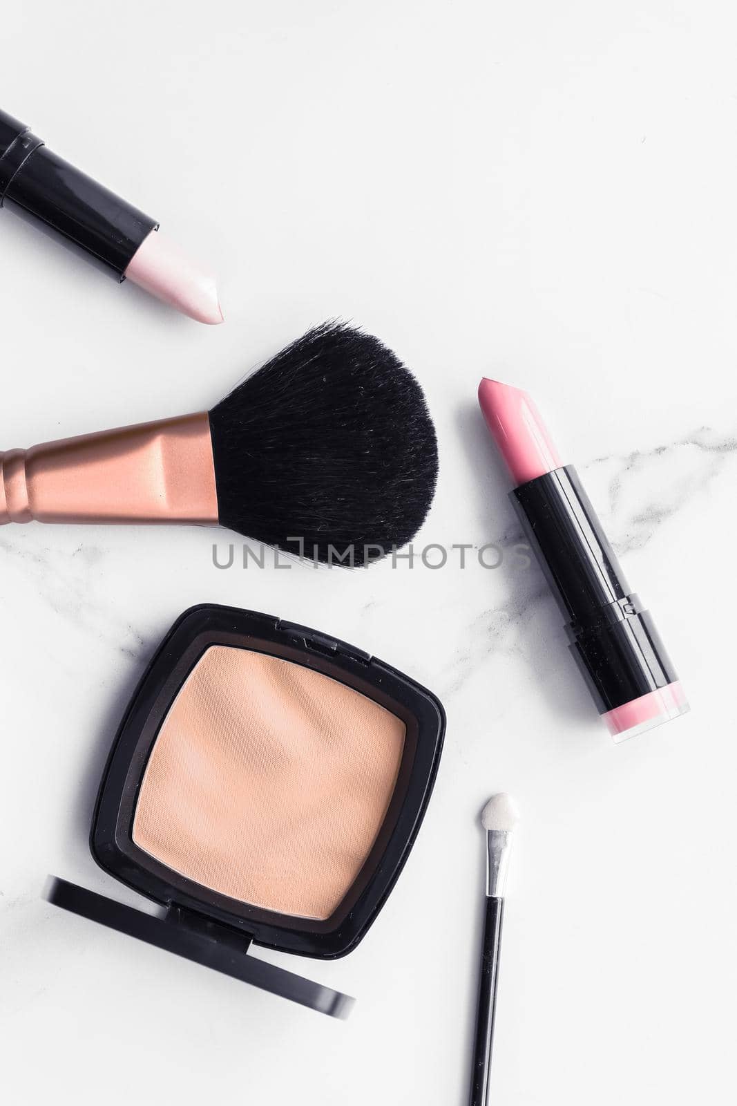 Modern feminine lifestyle, blog background and styled stock concept. Beauty and fashion inspiration - Make-up and cosmetics flatlay on marble