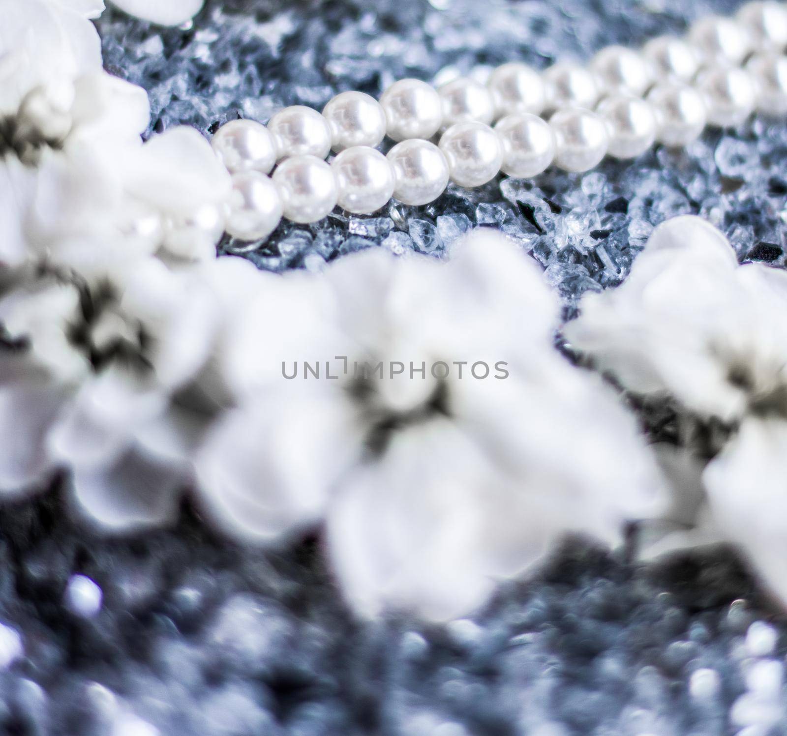 Pearl necklace, luxury jewellery background by Anneleven