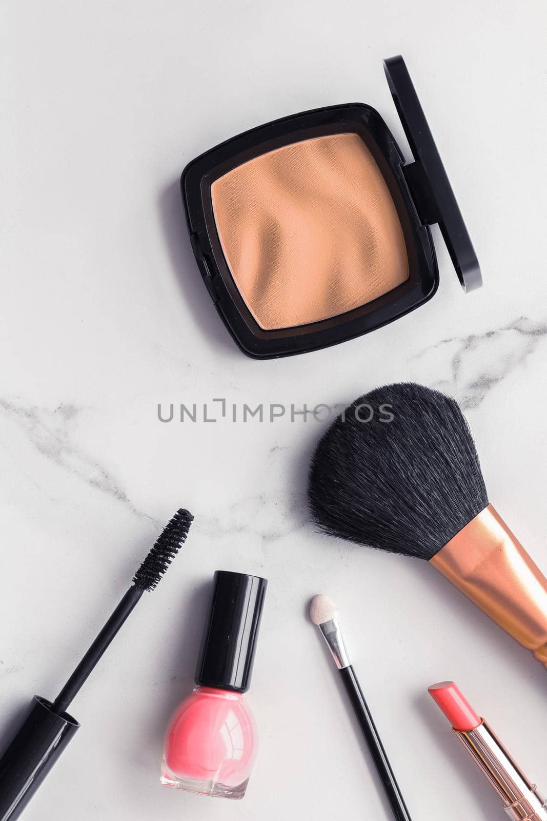 Modern feminine lifestyle, blog background and styled stock concept. Beauty and fashion inspiration - Make-up and cosmetics flatlay on marble