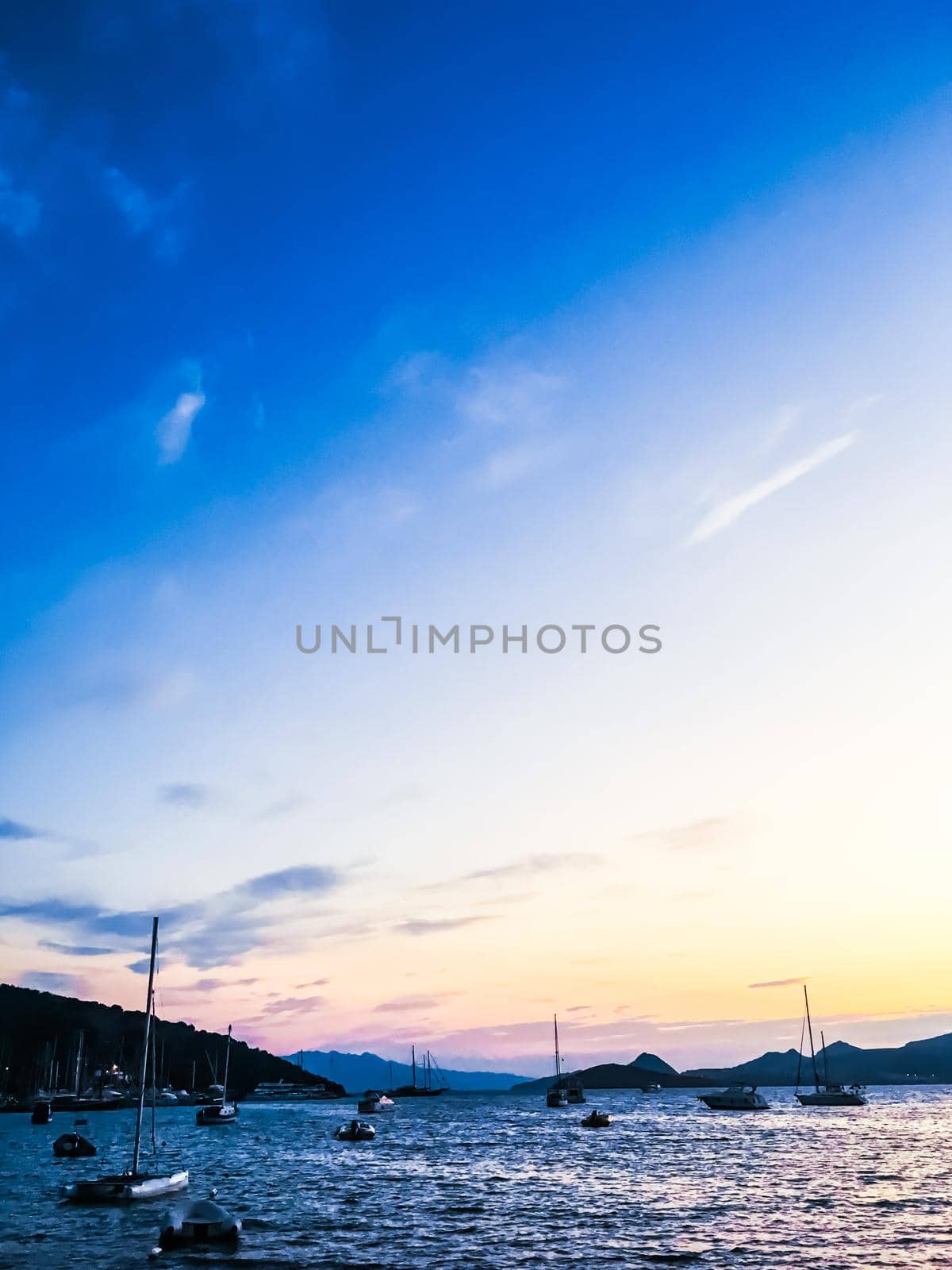 Summer vacation, mobile photography and coastal night concept - Sunset on the coast, beautiful sea view background