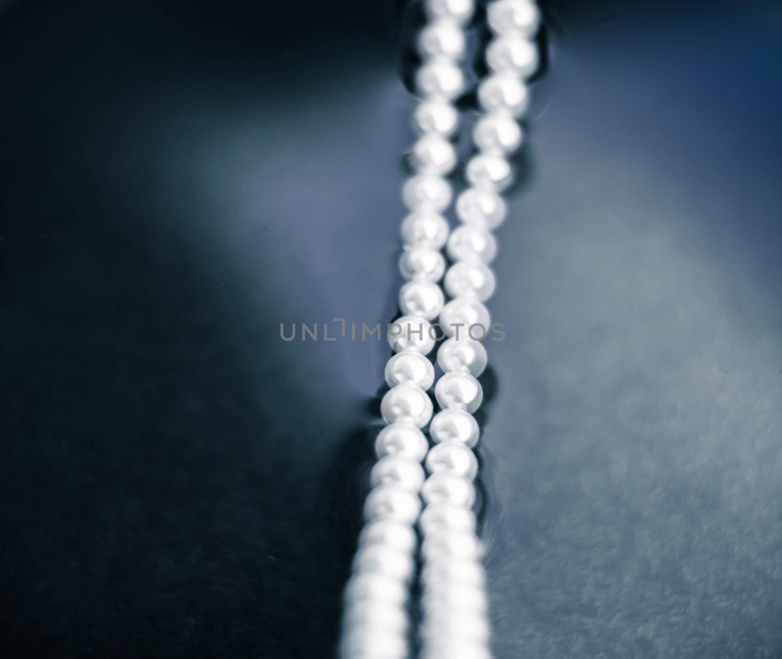 Pearl necklace, luxury jewellery background by Anneleven