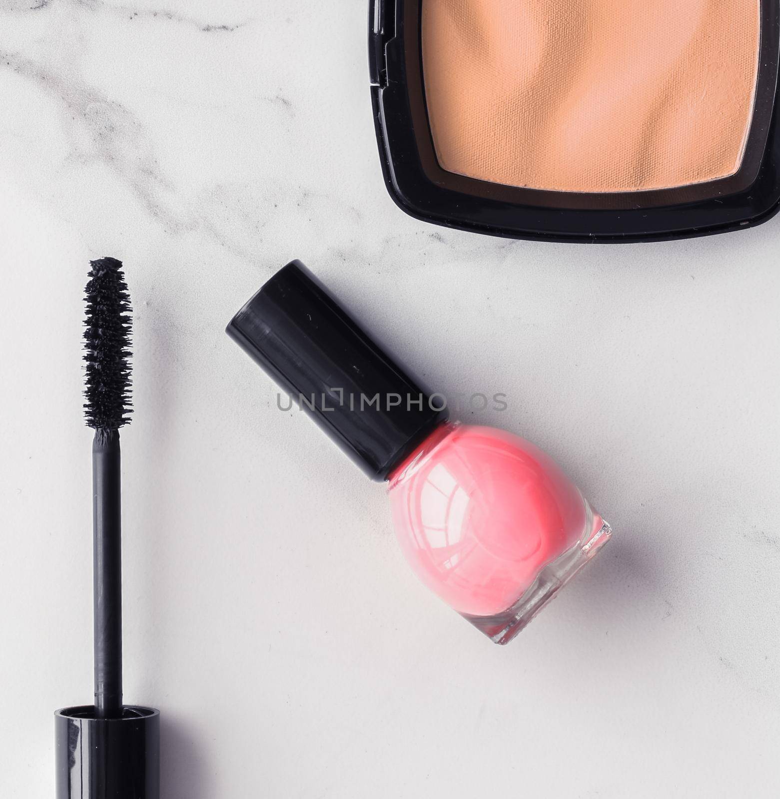 Modern feminine lifestyle, blog background and styled stock concept. Beauty and fashion inspiration - Make-up and cosmetics flatlay on marble