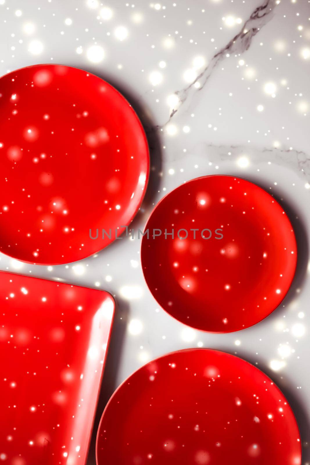 Recipe design, restaurant menu and home decor concept - Red empty plate on marble table flatlay background, tableware decoration for romantic holiday dinner in Christmas time and Valentines Day