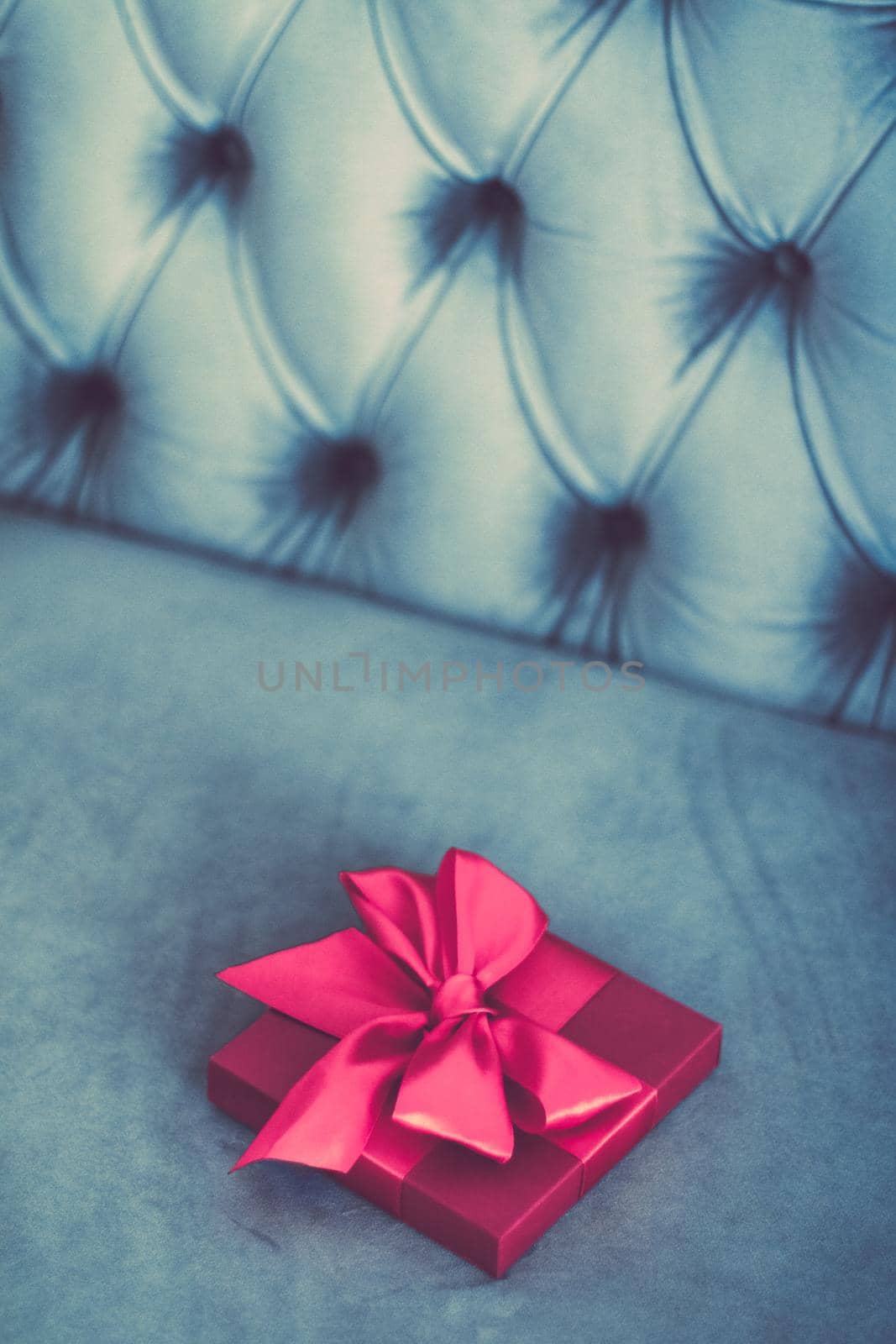 Vintage luxury holiday pink gift box with silk ribbon and bow, christmas or valentines day decor by Anneleven