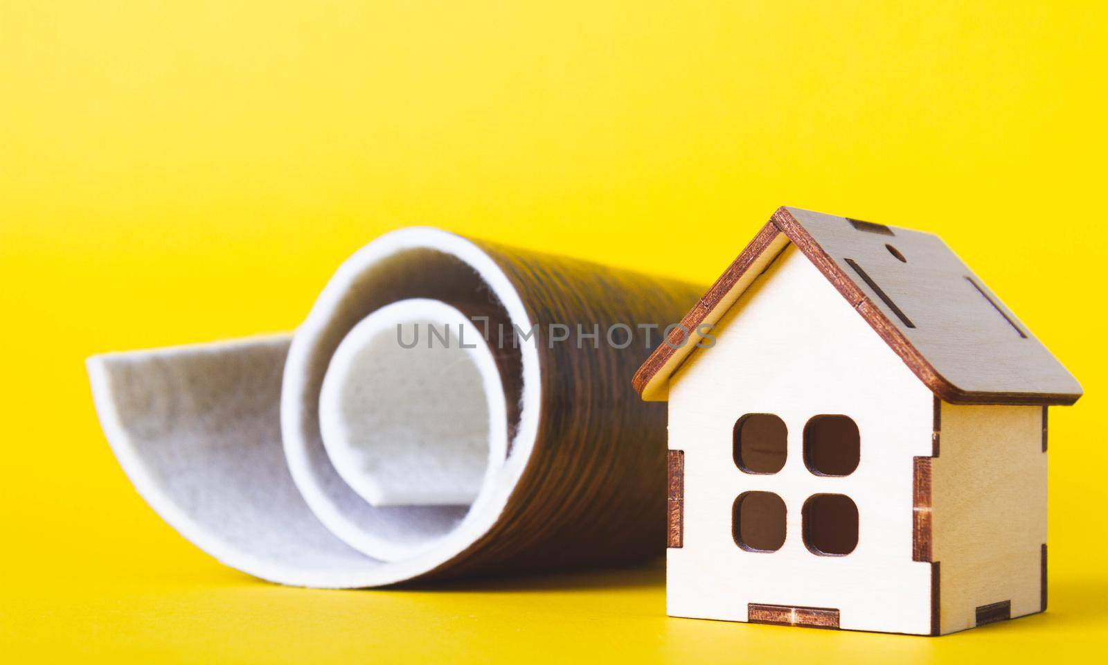 Floor coverings in a wooden house. Linoleum and a small house. Laminate or linoleum for the floor in the house. Choice of floor coverings.