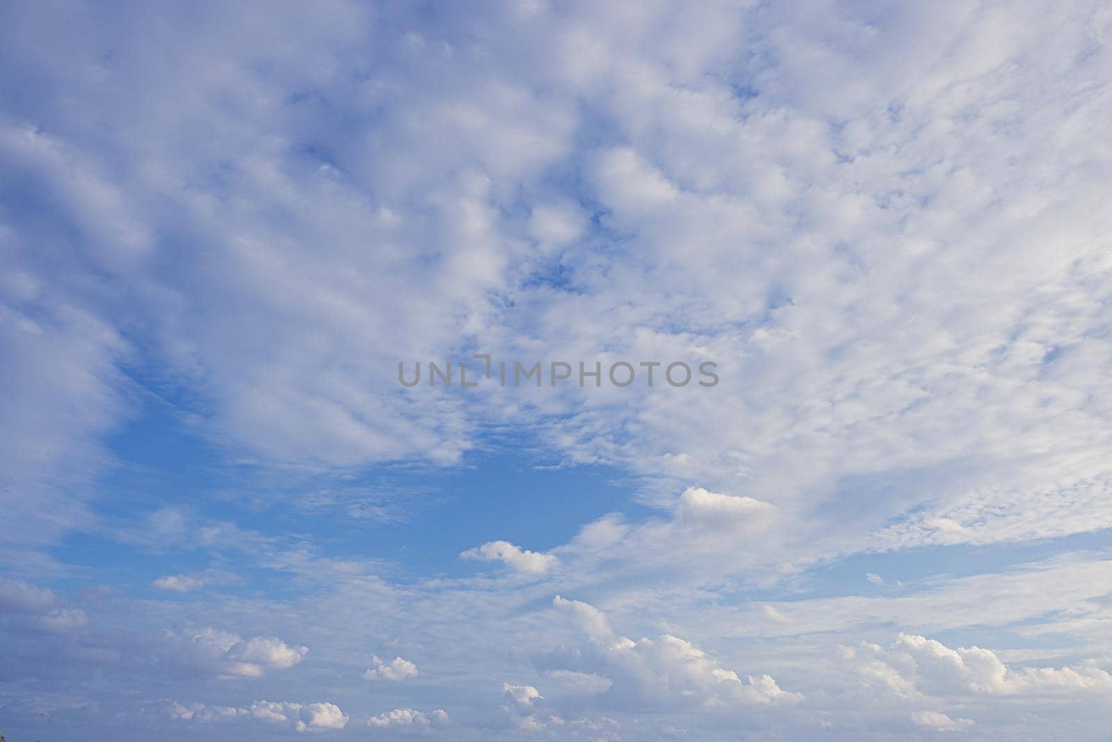 Beautiful white fluffys clouds sky background with blue sky background