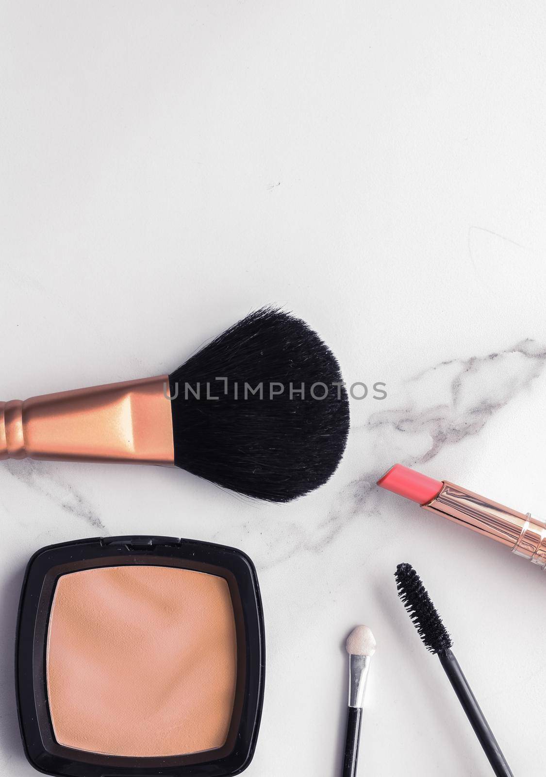 Modern feminine lifestyle, blog background and styled stock concept. Beauty and fashion inspiration - Make-up and cosmetics flatlay on marble