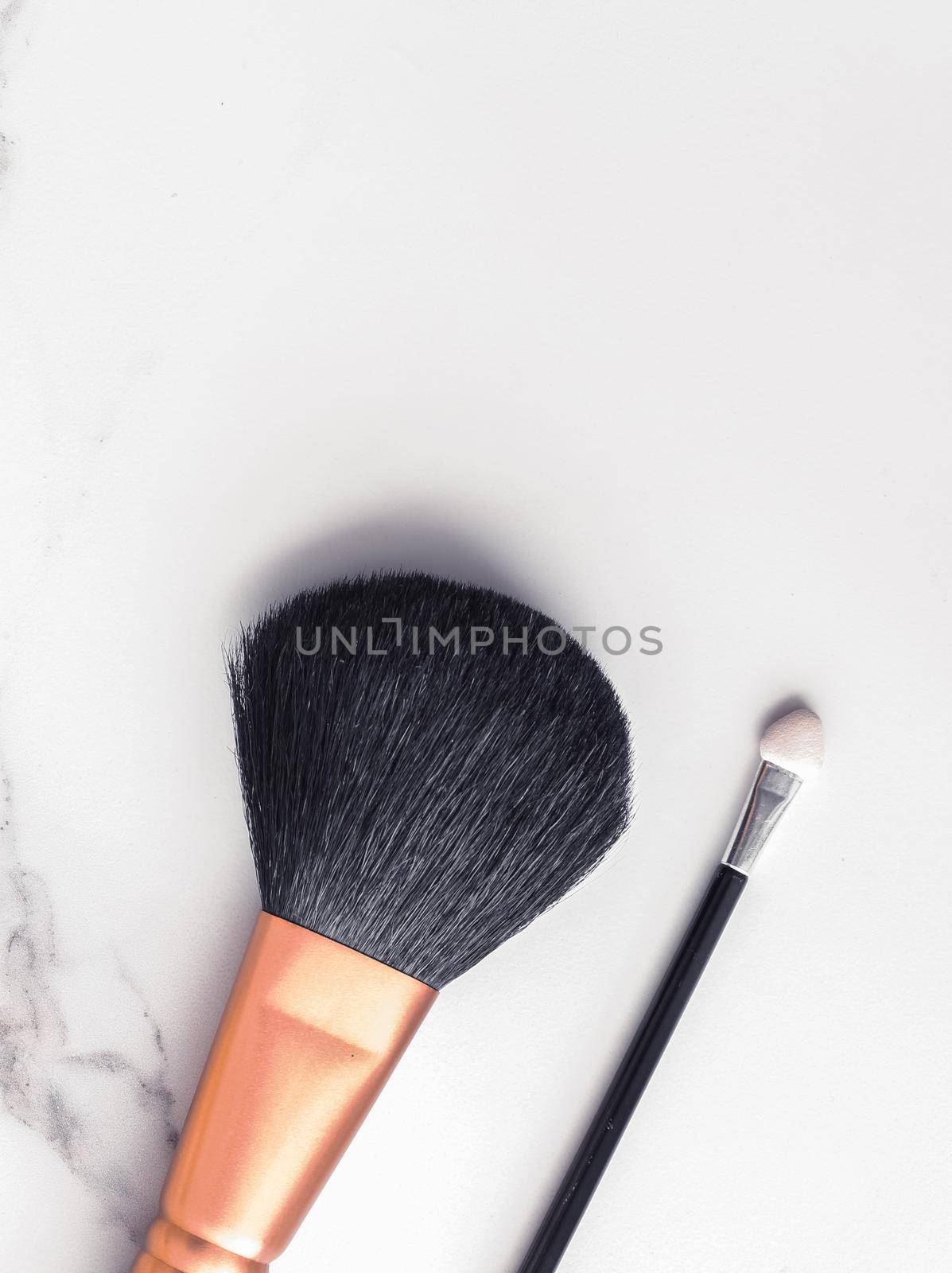 Modern feminine lifestyle, blog background and styled stock concept. Beauty and fashion inspiration - Make-up and cosmetics flatlay on marble