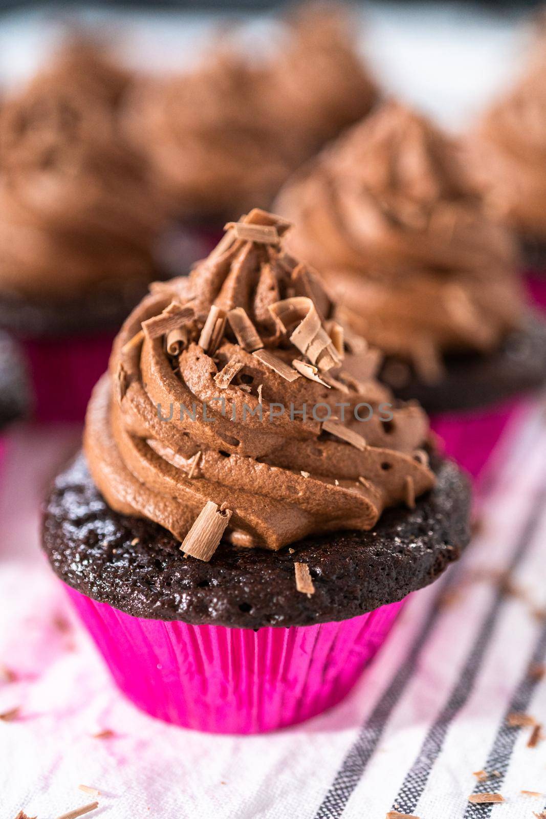 Chocolate ganache cupcake by arinahabich