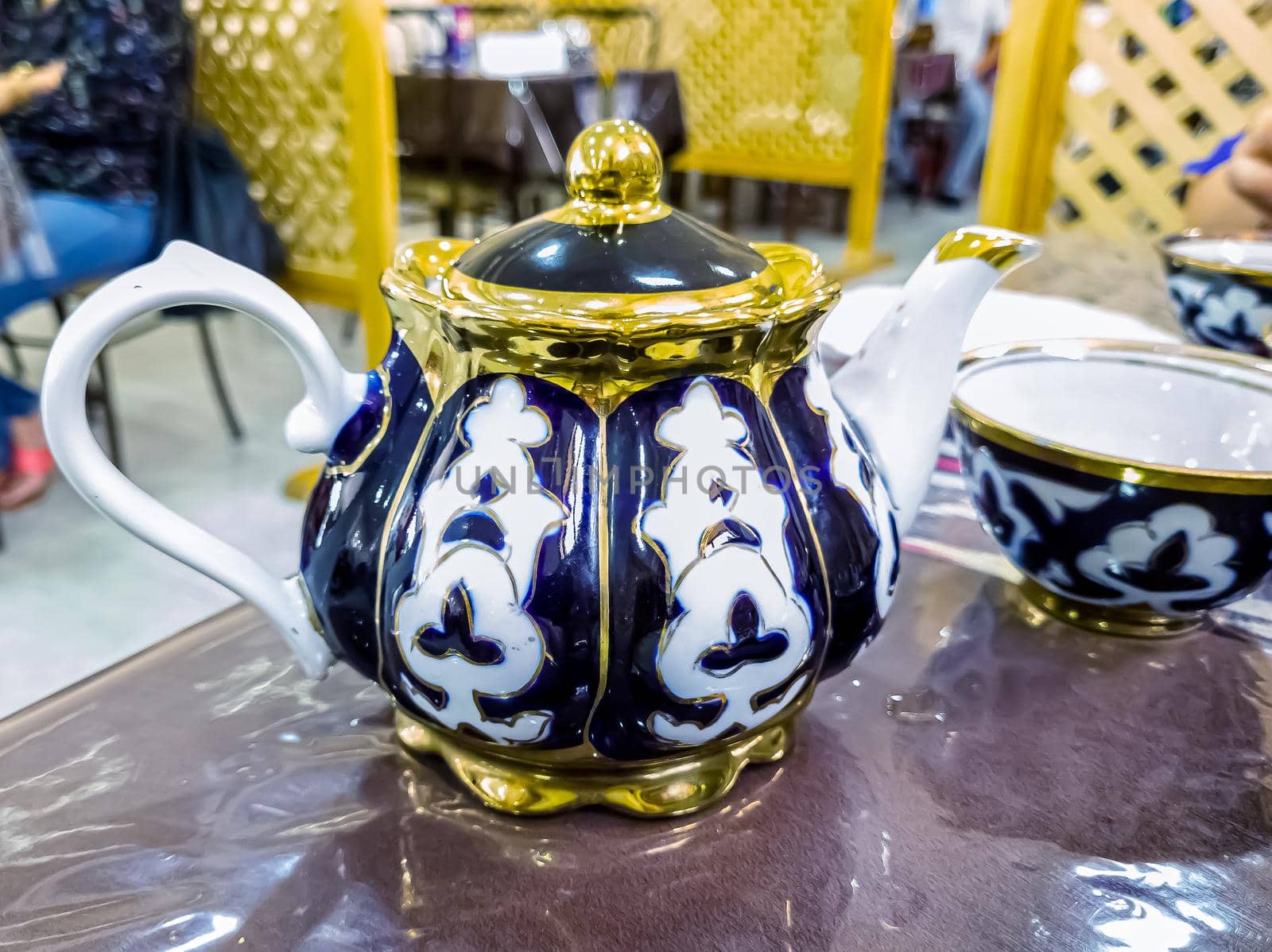 Uzbek kettle , kitchenware, ornamental Cotton.