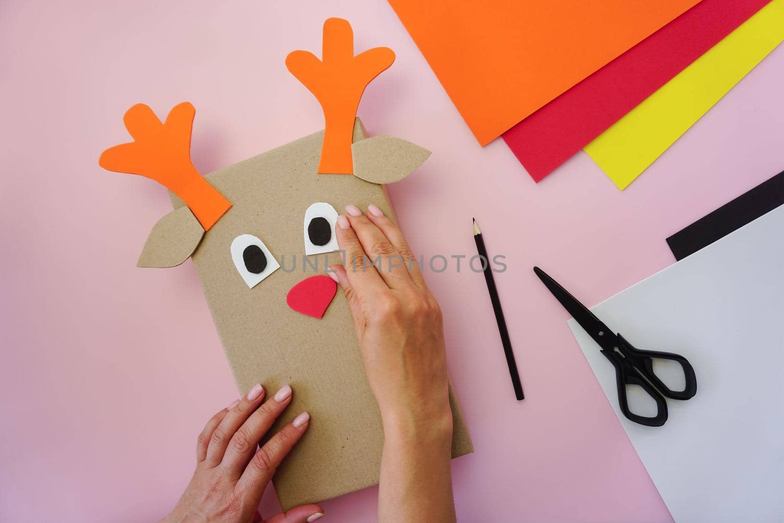 Step 5. Making a gift package in the form of a Christmas deer by Spirina