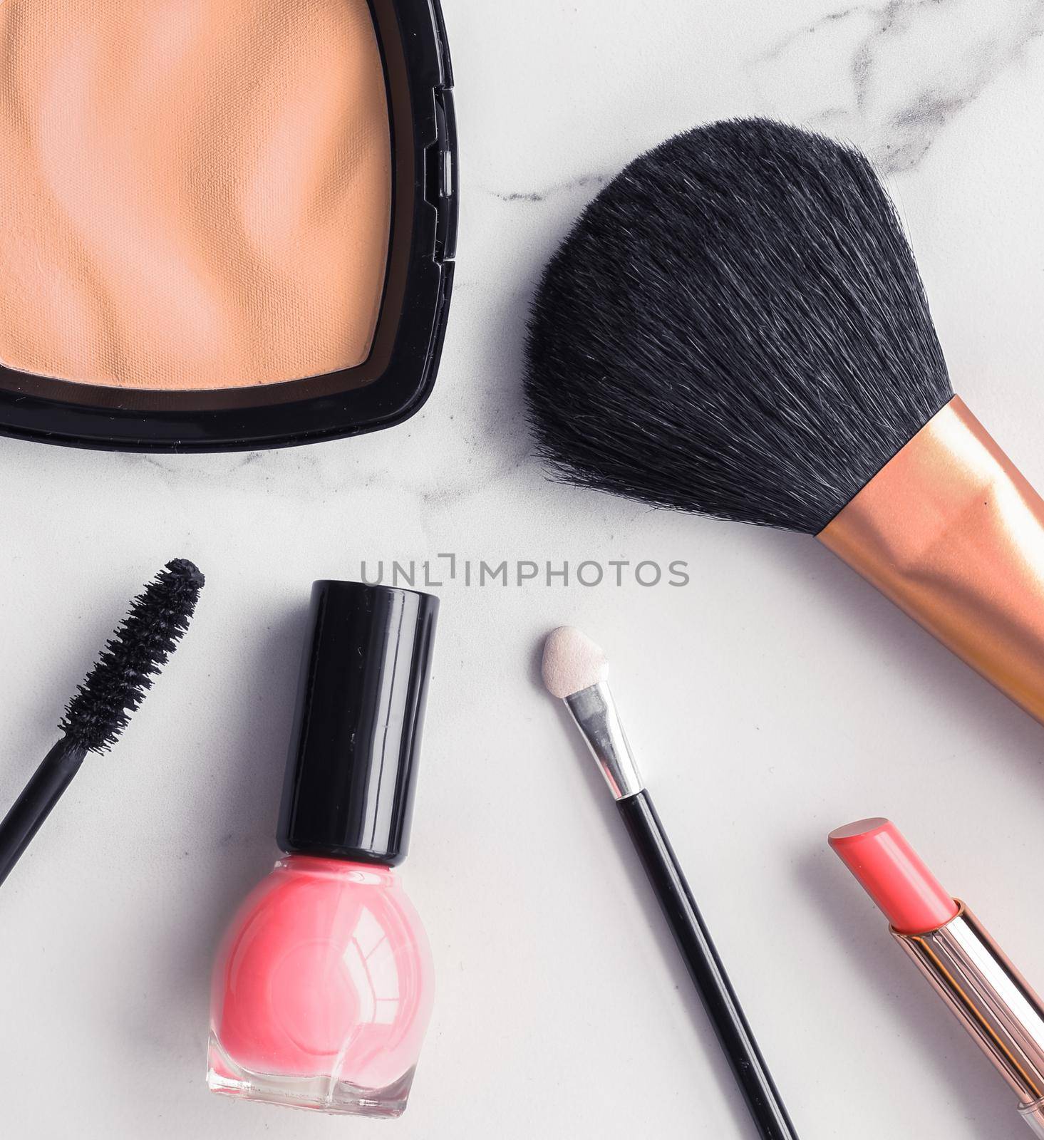 Modern feminine lifestyle, blog background and styled stock concept. Beauty and fashion inspiration - Make-up and cosmetics flatlay on marble