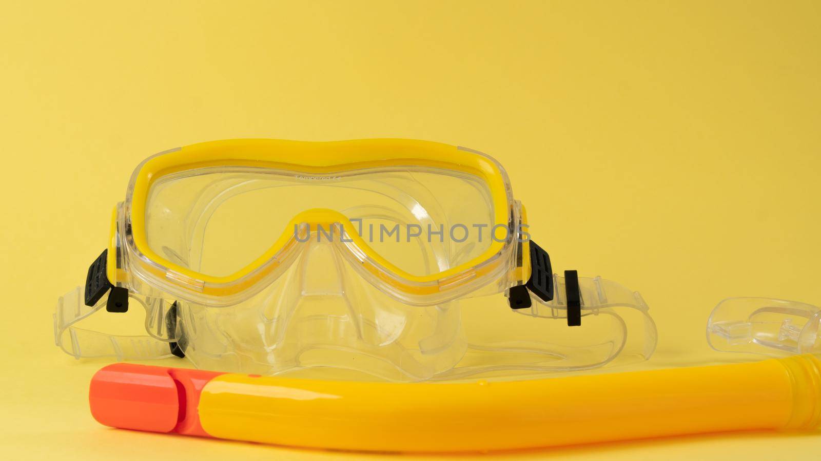 Underwater underwater breathing mask and snorkel, snorkeling kit. High quality photo