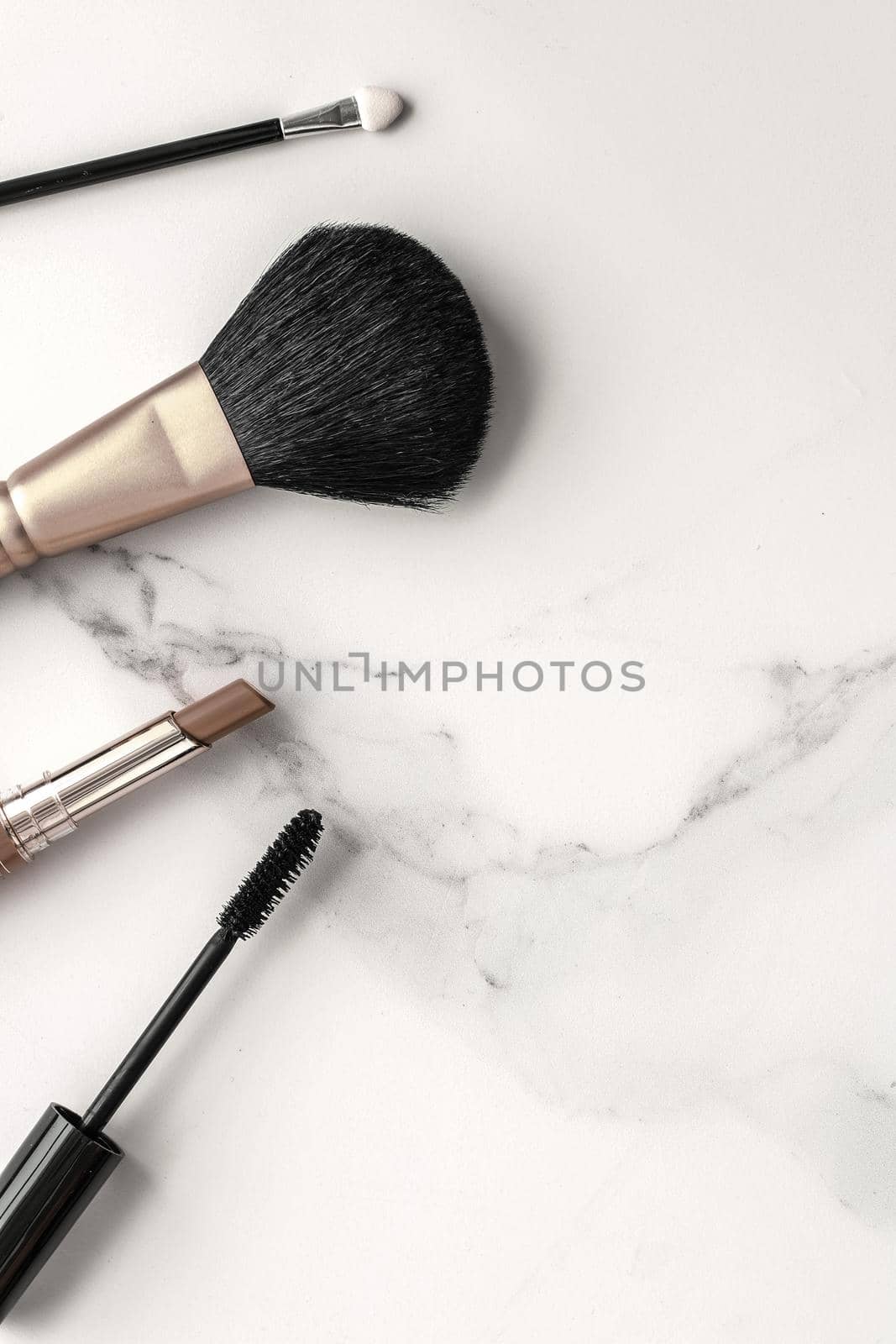 Make-up and cosmetics products on marble, flatlay background - modern feminine lifestyle, beauty blog and fashion inspiration concept