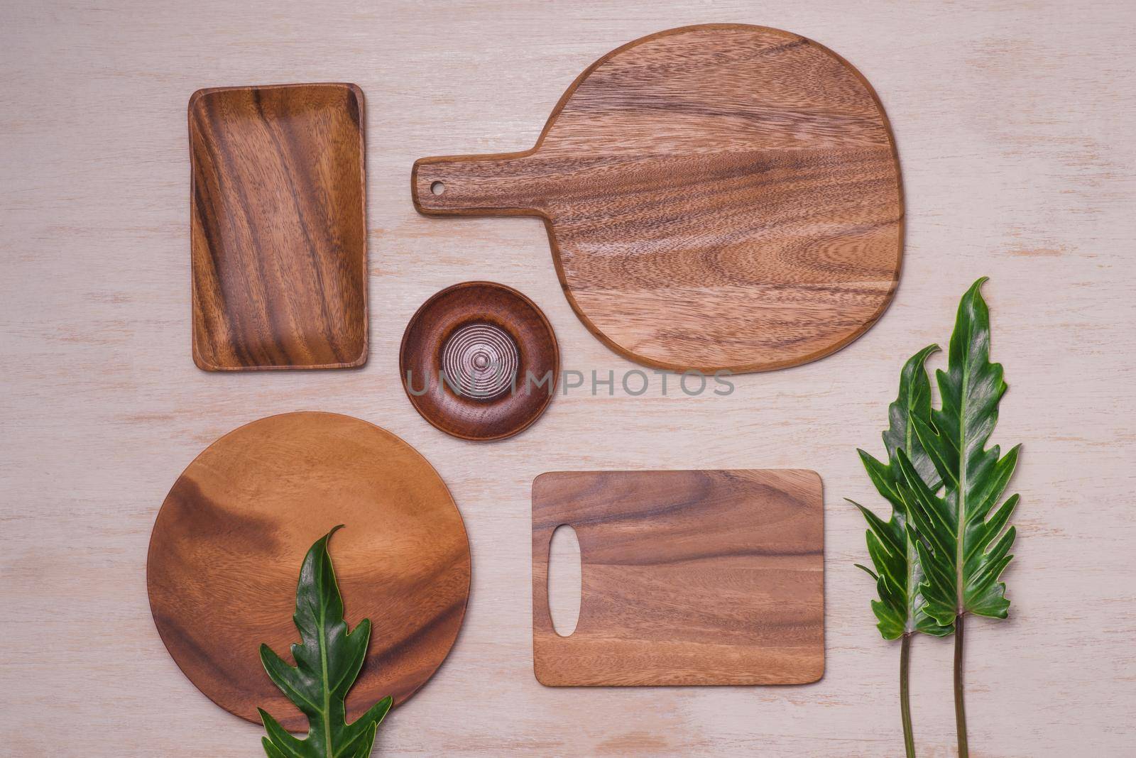 Set of wooden kitchenware on table by makidotvn