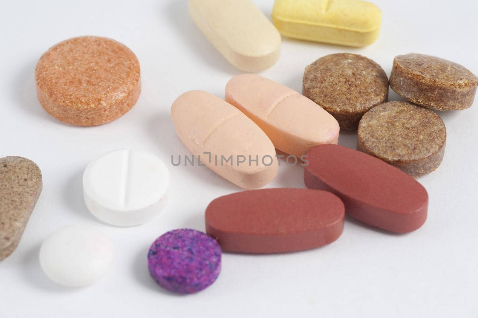 pharmacy medicines in tablet form