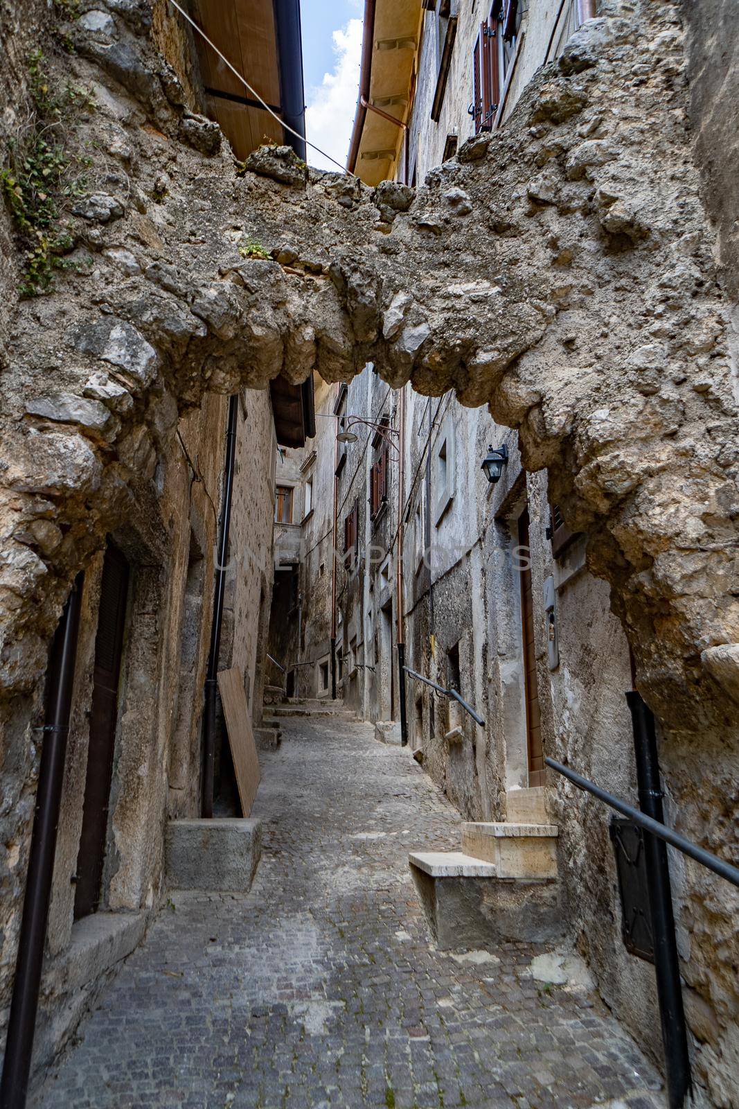 Italy heritage tourism in Abruzzo summer tour