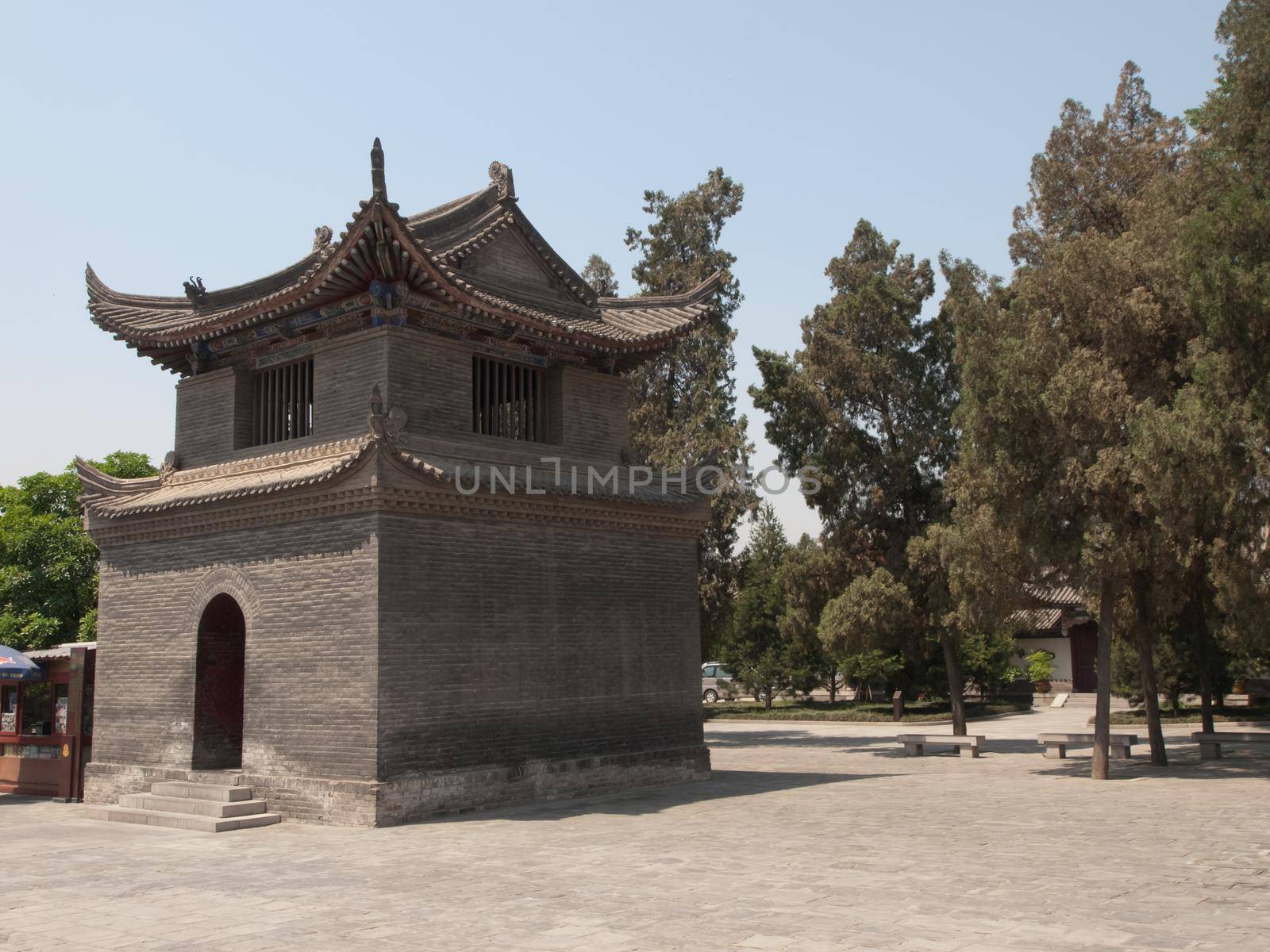 Chinese temple by arinahabich