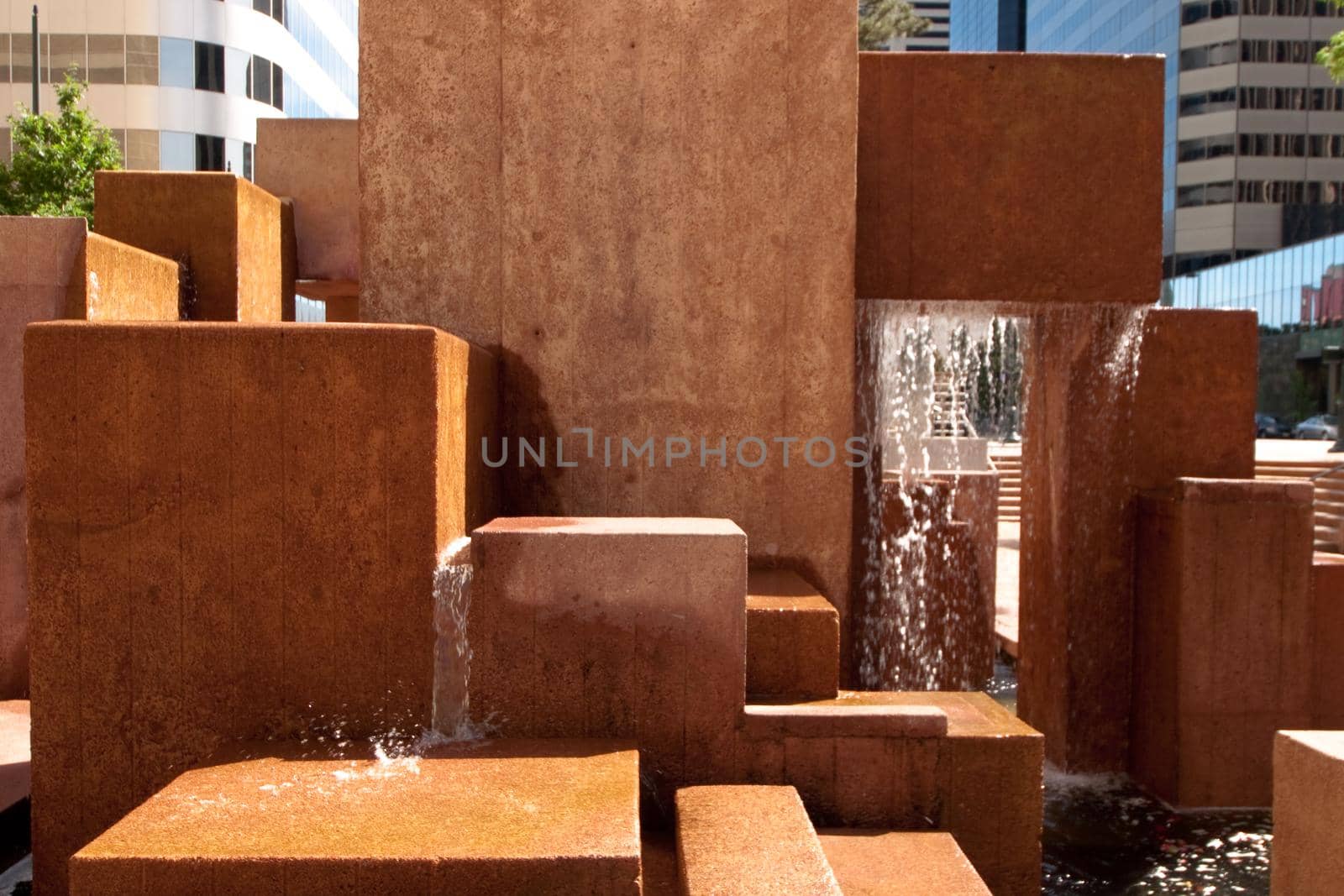 Fountain by arinahabich