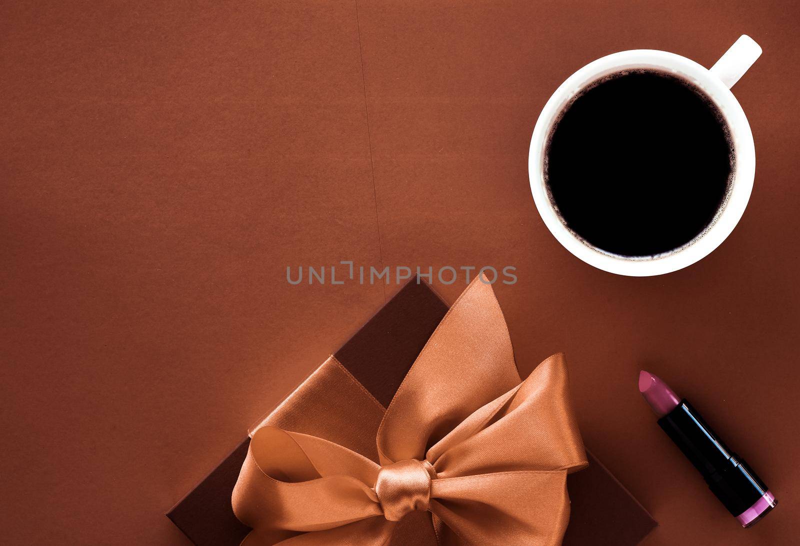 Romantic present, cafe backdrop and drink concept - Coffee cup and luxury gift box flatlay background