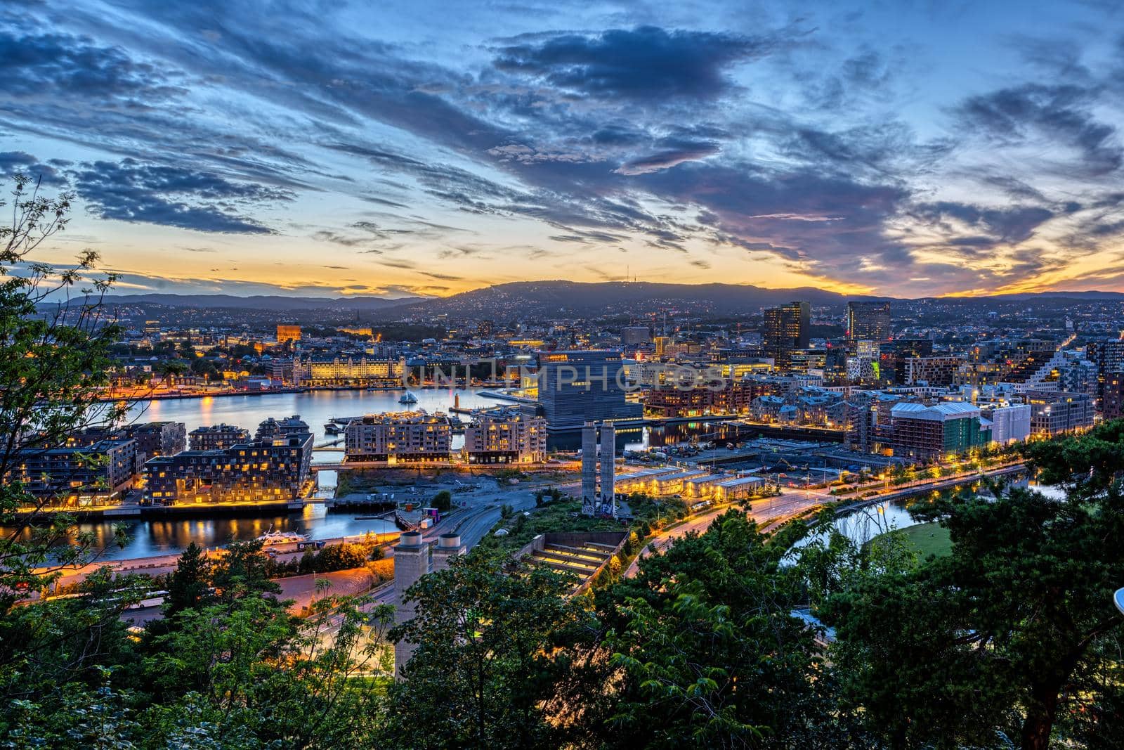 The skyline of the norwegian capital Oslo by elxeneize