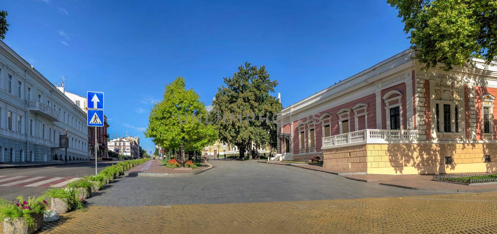 Lanzheronovskaya street in Odessa, Ukraine by Multipedia