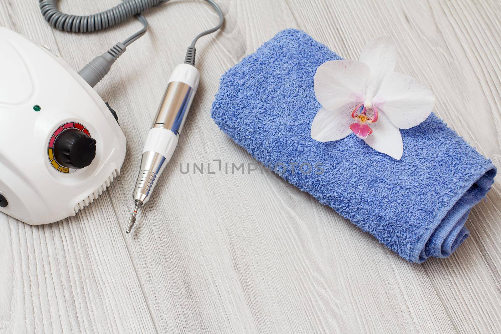 A set of cosmetic tools on a gray wooden background. by mvg6894