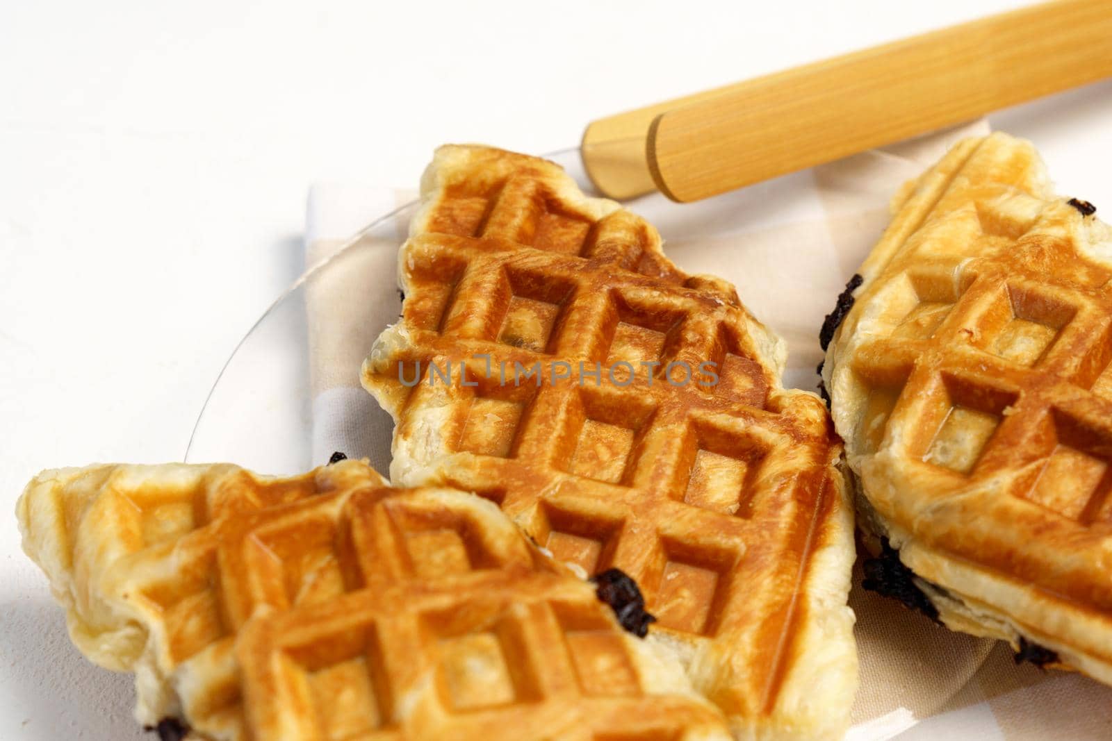 Croffle for croissant and waffle. This bread is a combination of croissants and waffles.